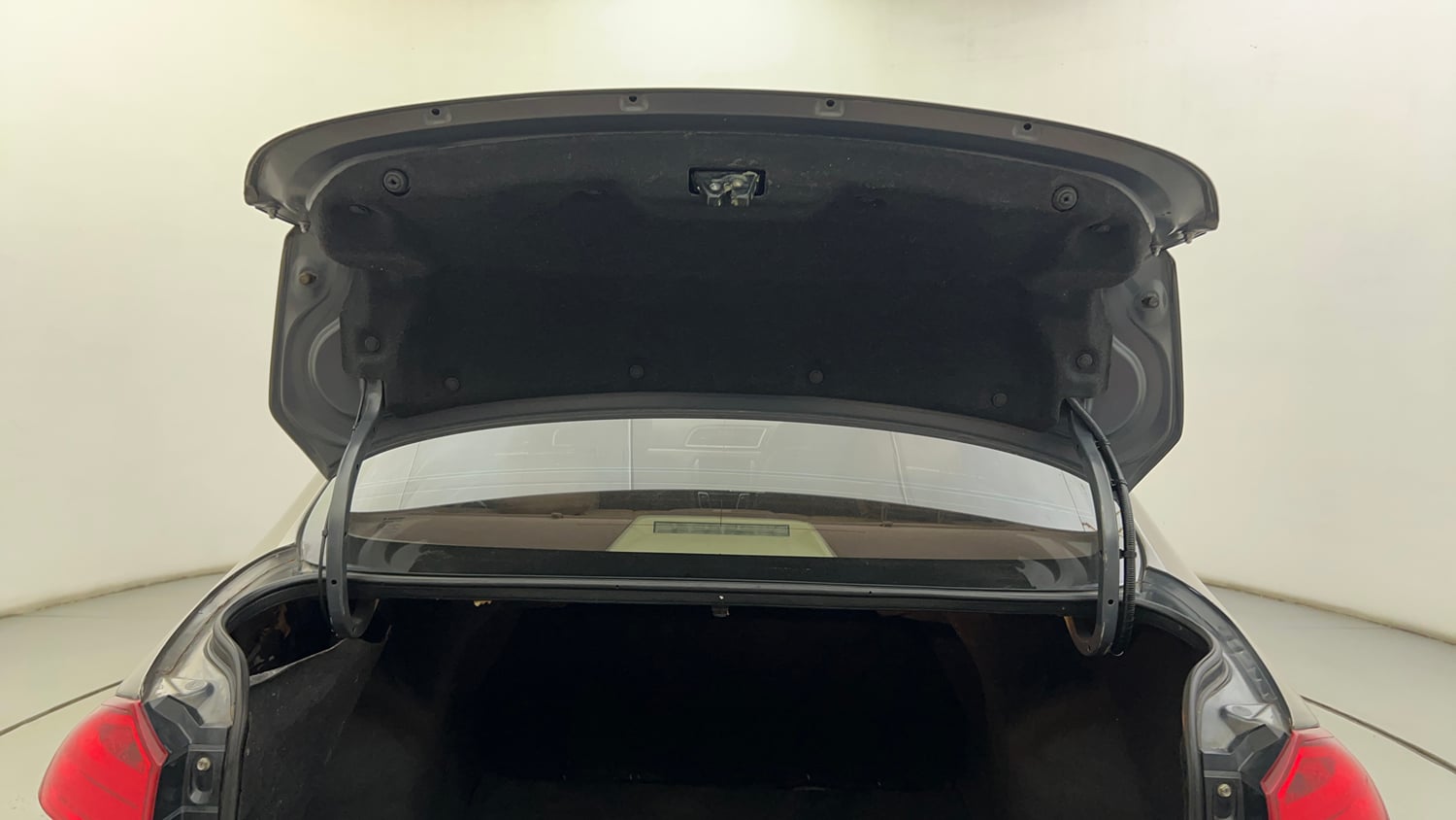 Used 2020 Maruti Suzuki Ciaz Alpha 1.5 AT Petrol Automatic interior DICKY DOOR OPEN VIEW