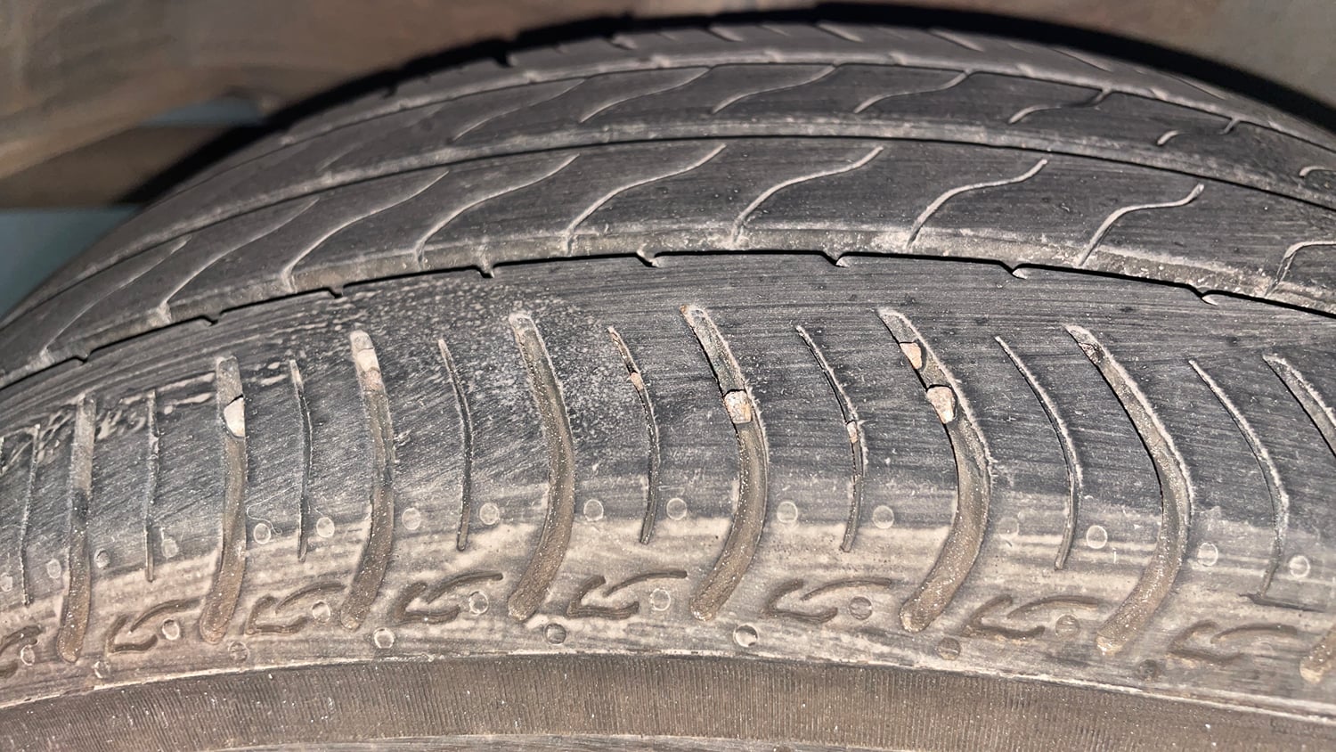 Used 2022 Honda Amaze VX MT 1.2 Petrol Petrol Manual tyres RIGHT REAR TYRE TREAD VIEW