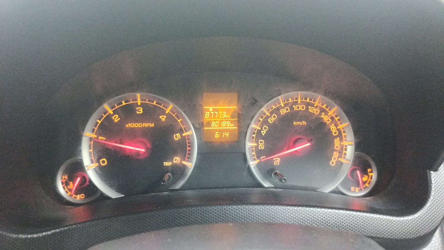 Used 2015 Maruti Suzuki Swift VDi Diesel Manual interior CLUSTERMETER VIEW
