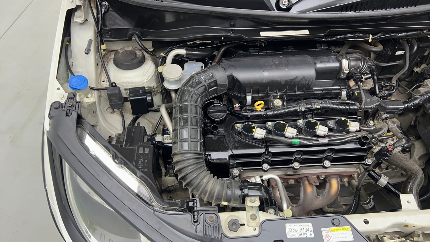 Used 2022 Maruti Suzuki Ignis Delta 1.2 MT Petrol Manual engine ENGINE RIGHT SIDE VIEW