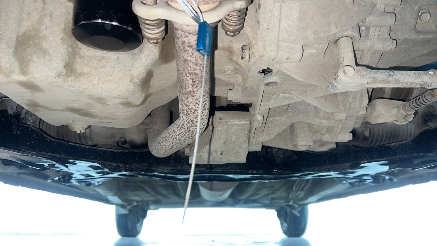 Used 2023 Maruti Suzuki Wagon R VXI 1.0 Petrol Manual extra FRONT LEFT UNDERBODY VIEW