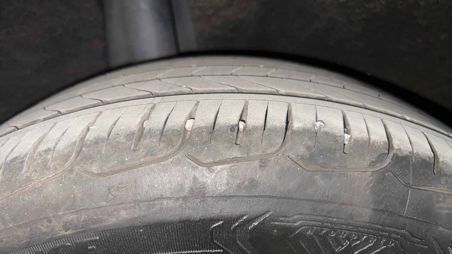 Used 2017 Maruti Suzuki Baleno Alpha 1.2 Petrol Manual tyres RIGHT REAR TYRE TREAD VIEW