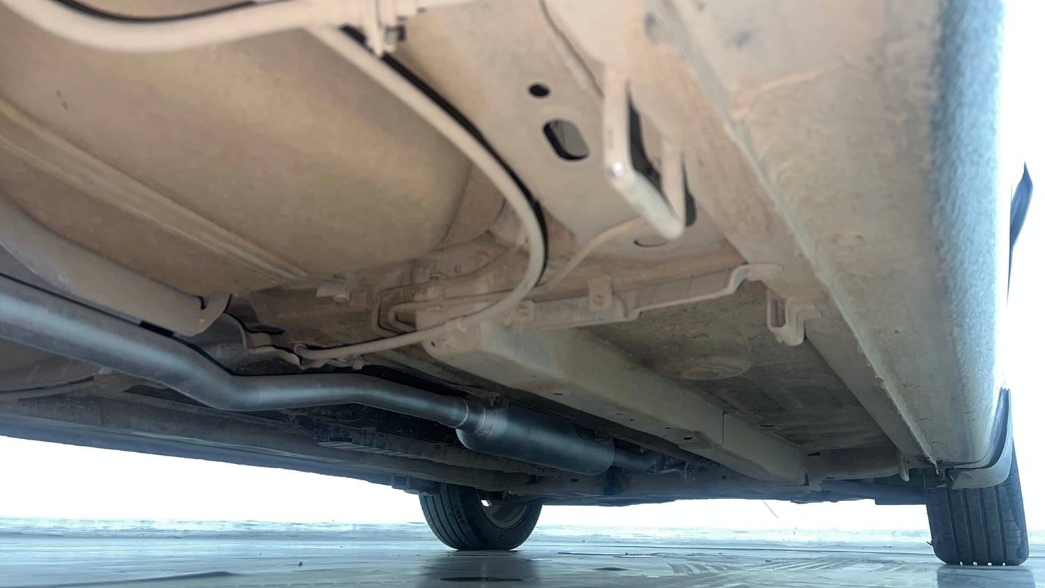 Used 2021 Maruti Suzuki Ciaz Alpha 1.5 AT Petrol Automatic extra REAR RIGHT UNDERBODY VIEW
