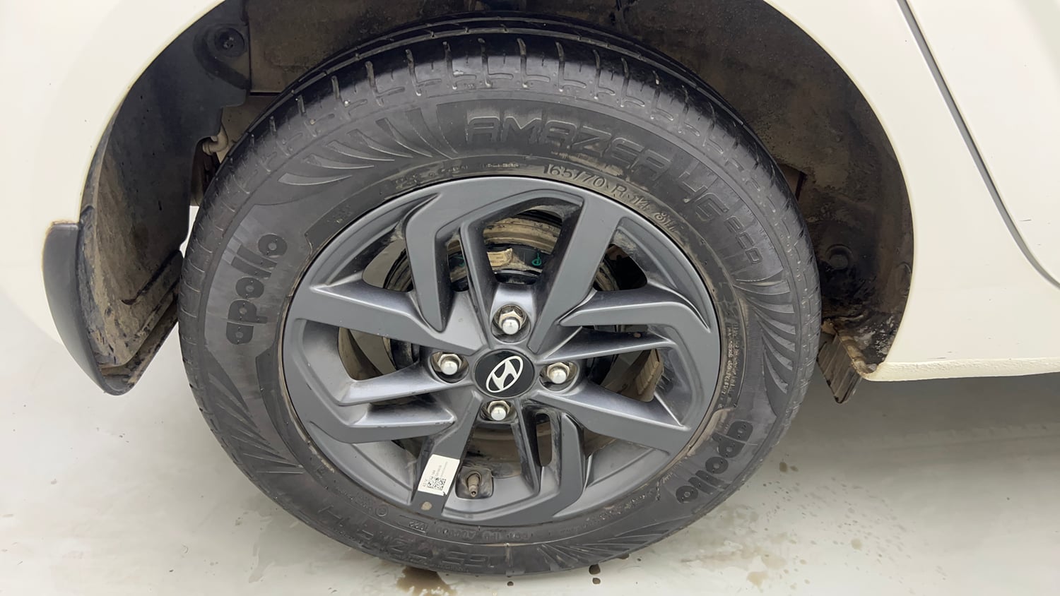 Used 2022 Hyundai Grand i10 Nios Sportz 1.2 Kappa VTVT Petrol Manual tyres RIGHT REAR TYRE RIM VIEW