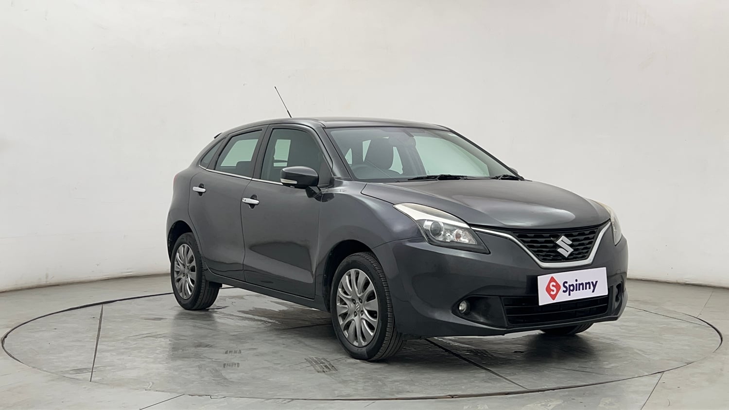 Used 2017 Maruti Suzuki Baleno Alpha 1.2 Petrol Manual exterior RIGHT FRONT CORNER VIEW