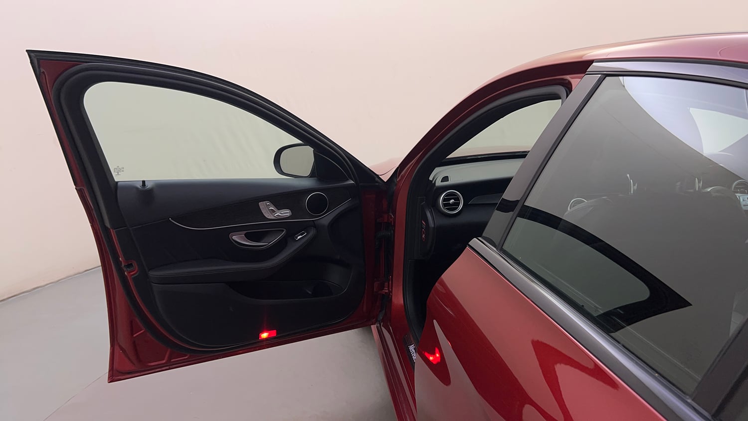 Used 2021 Mercedes-Benz C-Class C 300d AMG line Diesel Automatic interior LEFT FRONT DOOR OPEN VIEW