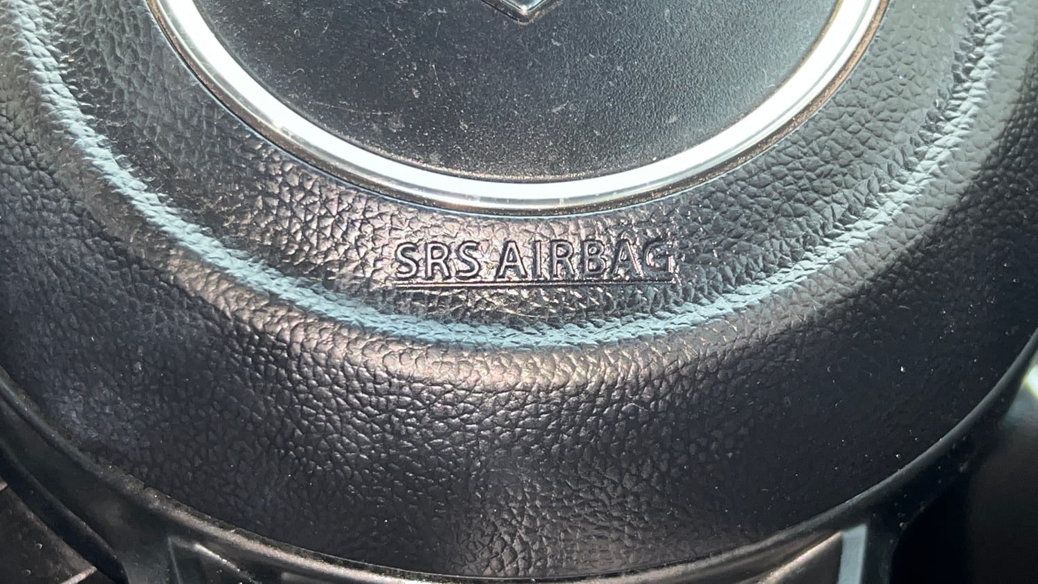 Used 2021 Maruti Suzuki XL6 Zeta MT Petrol Petrol Manual top_features Airbags