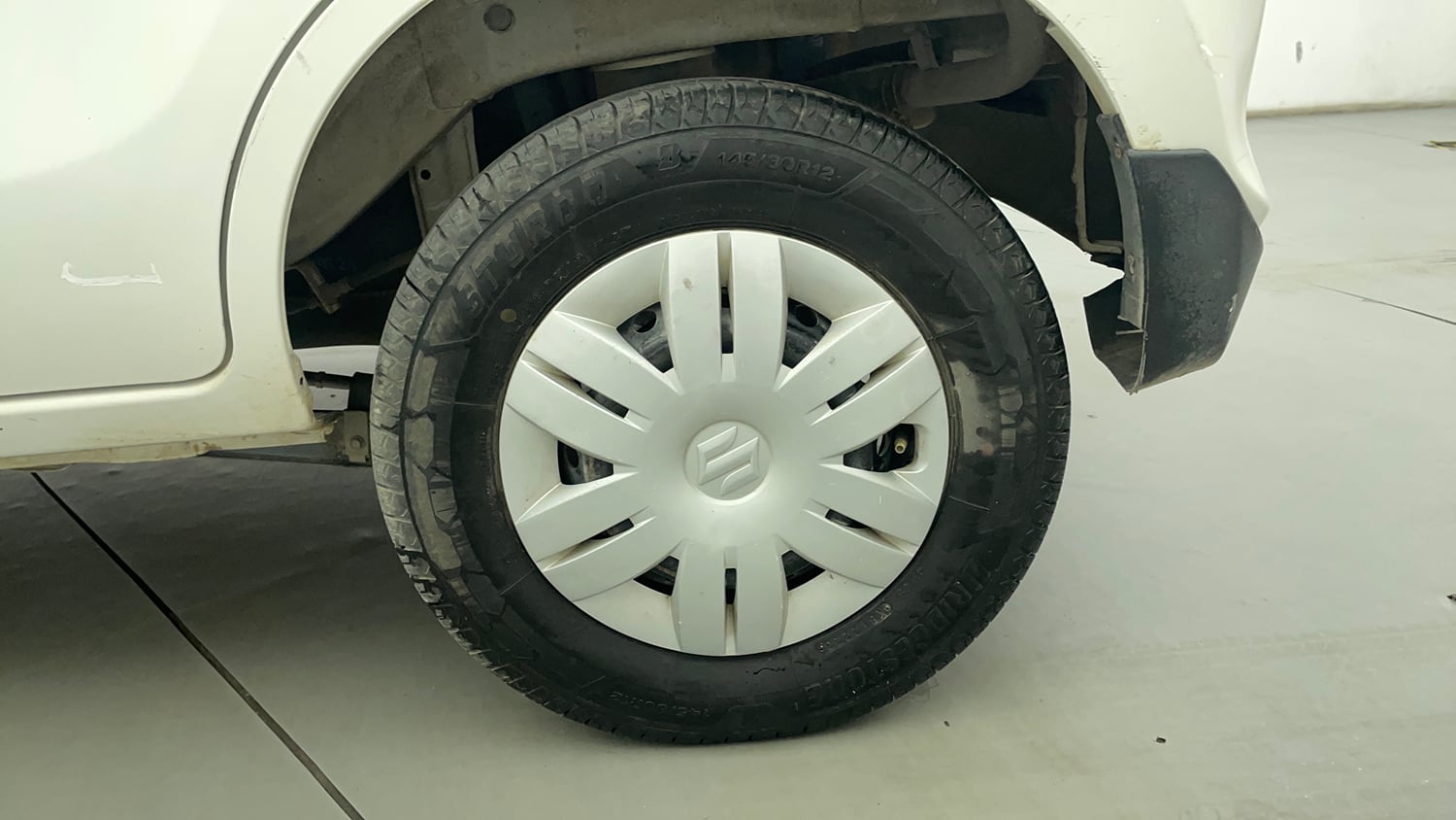 Used 2020 Maruti Suzuki Alto 800 VXi Petrol Manual tyres LEFT REAR TYRE RIM VIEW