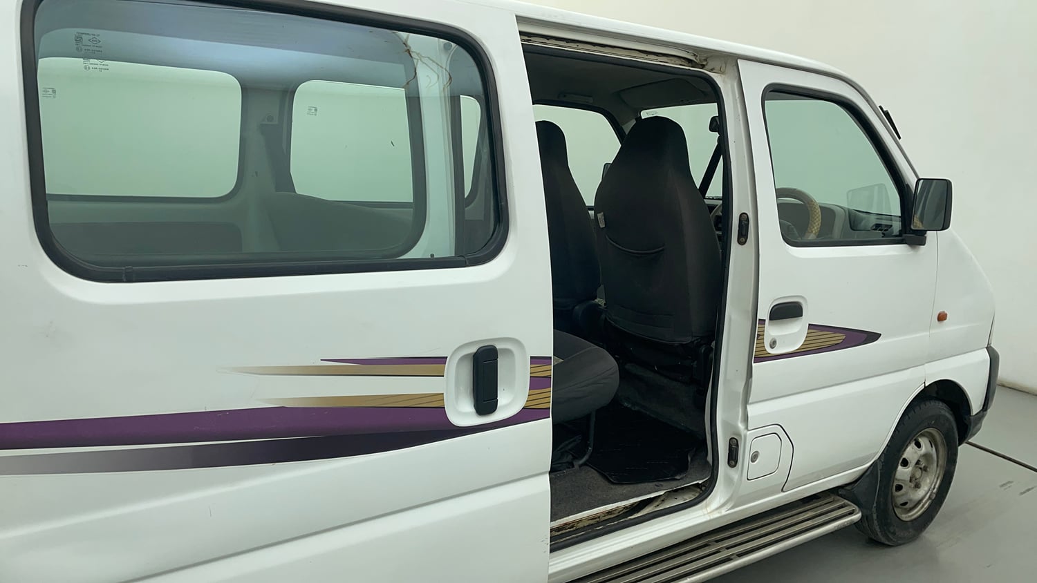 Used 2013 Maruti Suzuki Eeco 5 STR WITH A/C+HTR Petrol Manual interior RIGHT SIDE REAR DOOR CABIN VIEW