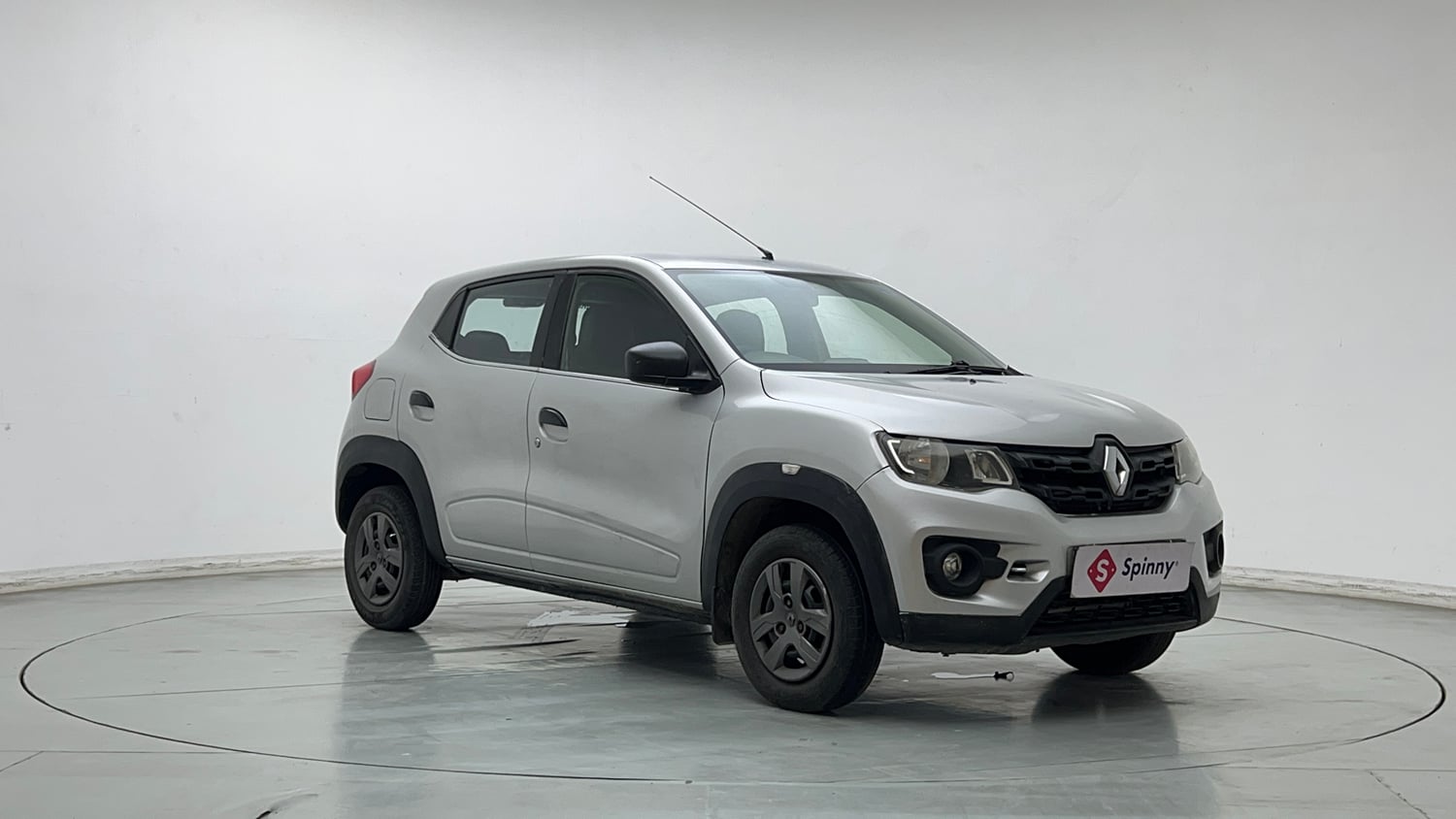 Used 2017 Renault Kwid 1.0 RXT AMT Petrol Automatic exterior RIGHT FRONT CORNER VIEW