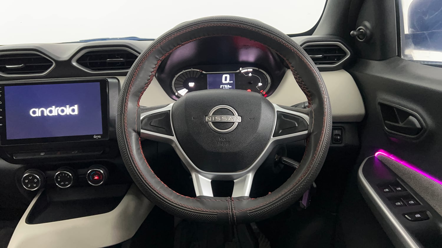 Used 2023 Nissan Magnite XE Petrol Manual interior STEERING VIEW