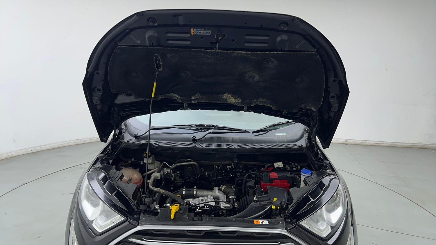 Used 2021 Ford EcoSport Titanium 1.5L TDCi Diesel Manual engine ENGINE & BONNET OPEN FRONT VIEW