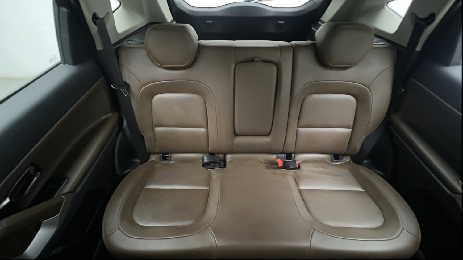 Used 2021 Tata Harrier XZ Diesel Manual interior REAR SEAT CONDITION VIEW