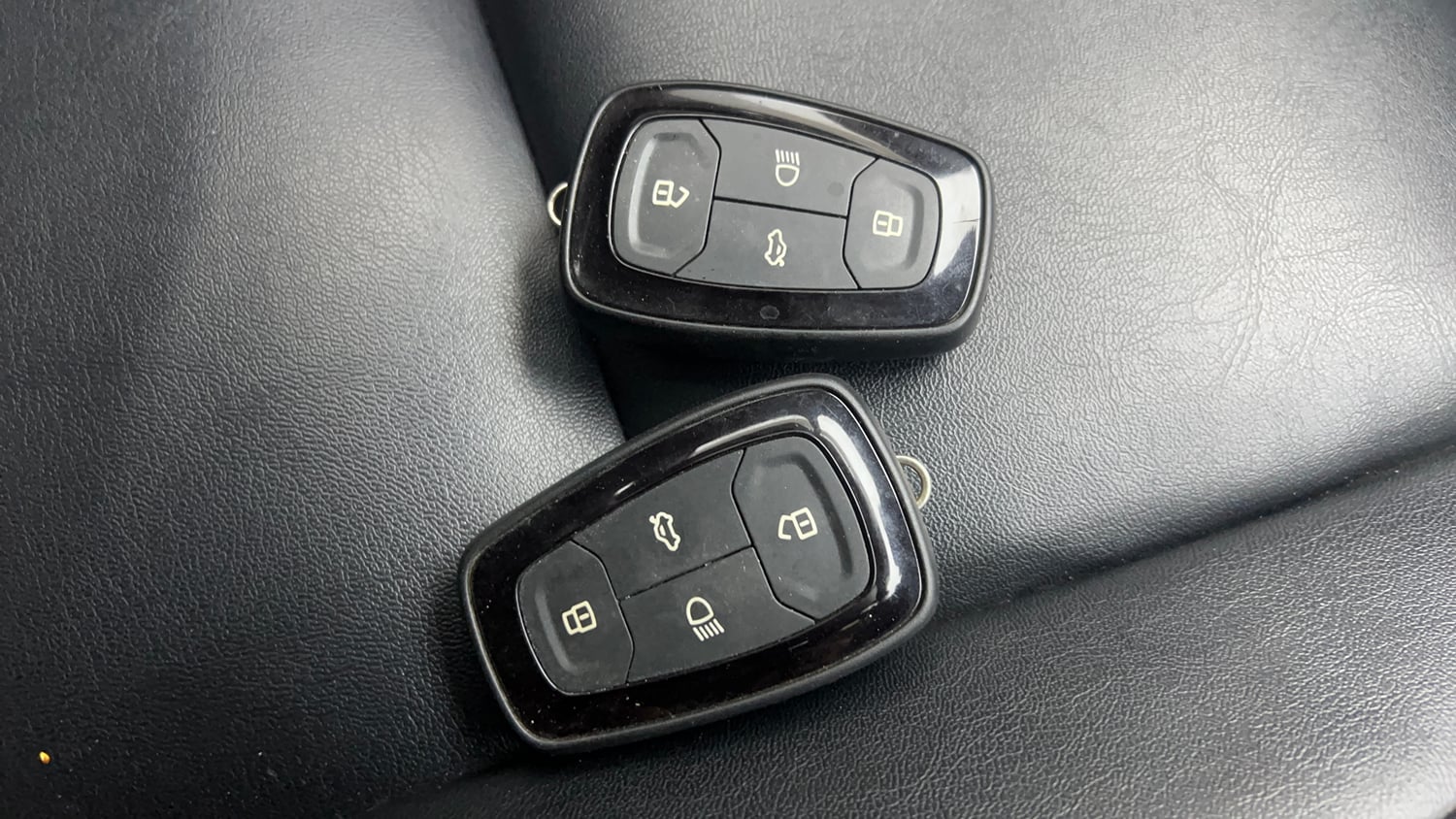 Used 2021 Tata Altroz XZ Diesel Diesel Manual extra CAR KEY VIEW