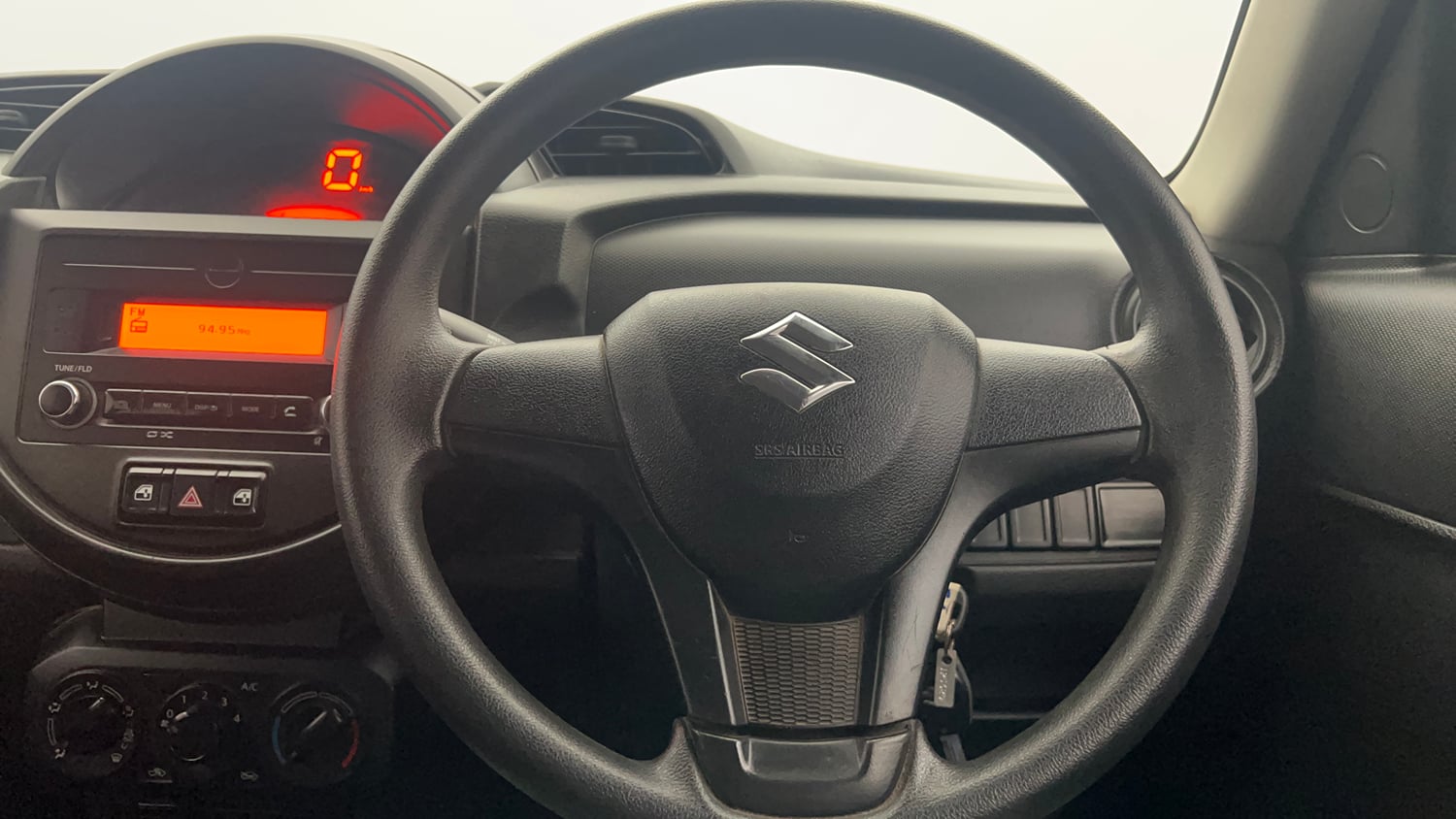 Used 2019 Maruti Suzuki S-Presso VXi Petrol Manual interior STEERING VIEW