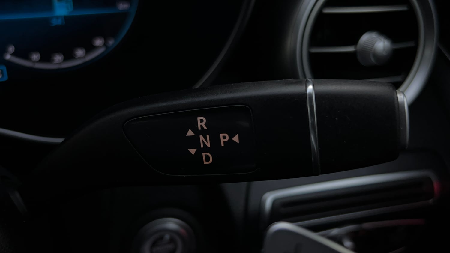 Used 2021 Mercedes-Benz C-Class C 300d AMG line Diesel Automatic interior GEAR  KNOB VIEW