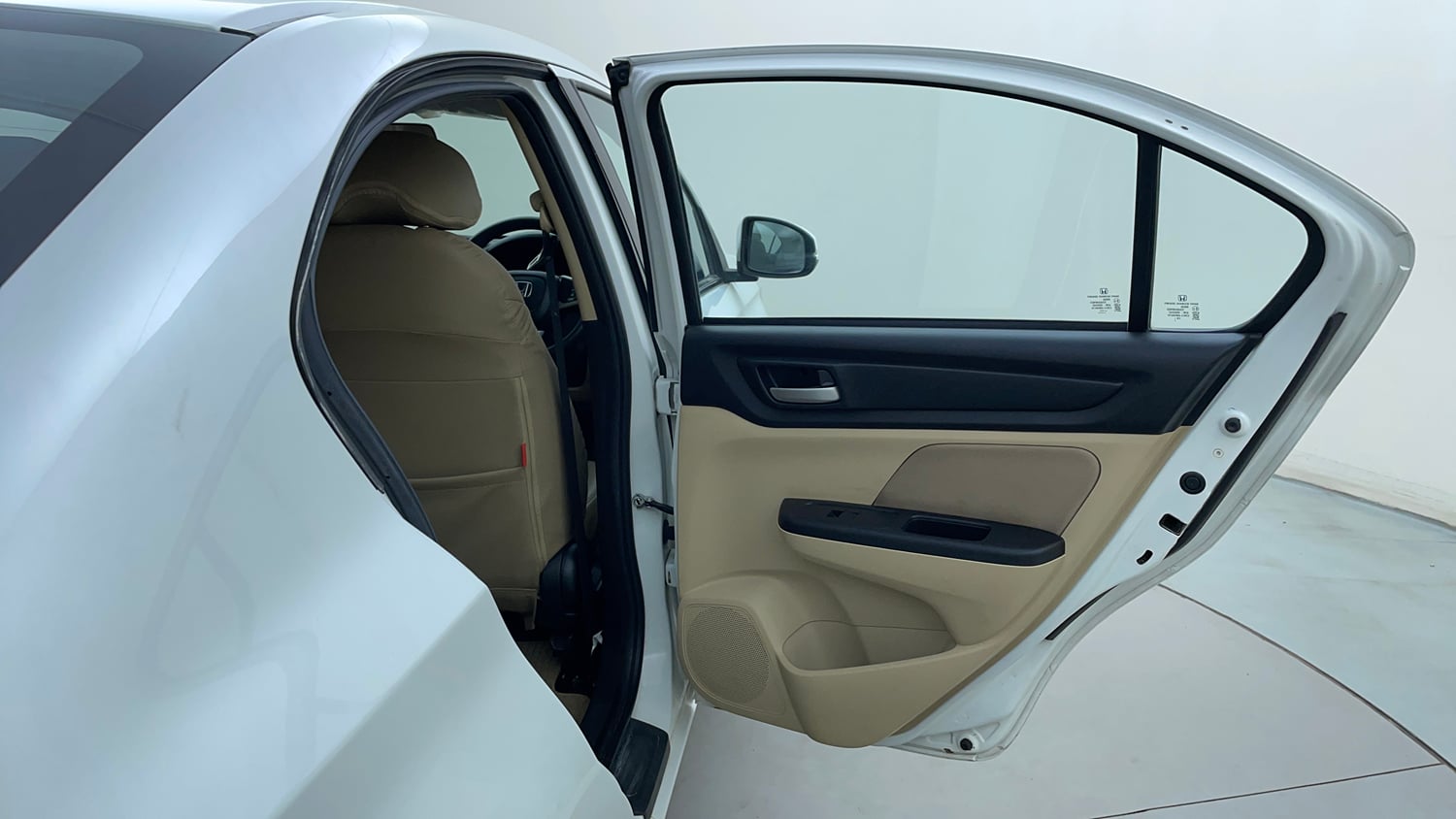 Used 2022 Honda Amaze VX MT 1.2 Petrol Petrol Manual interior RIGHT REAR DOOR OPEN VIEW