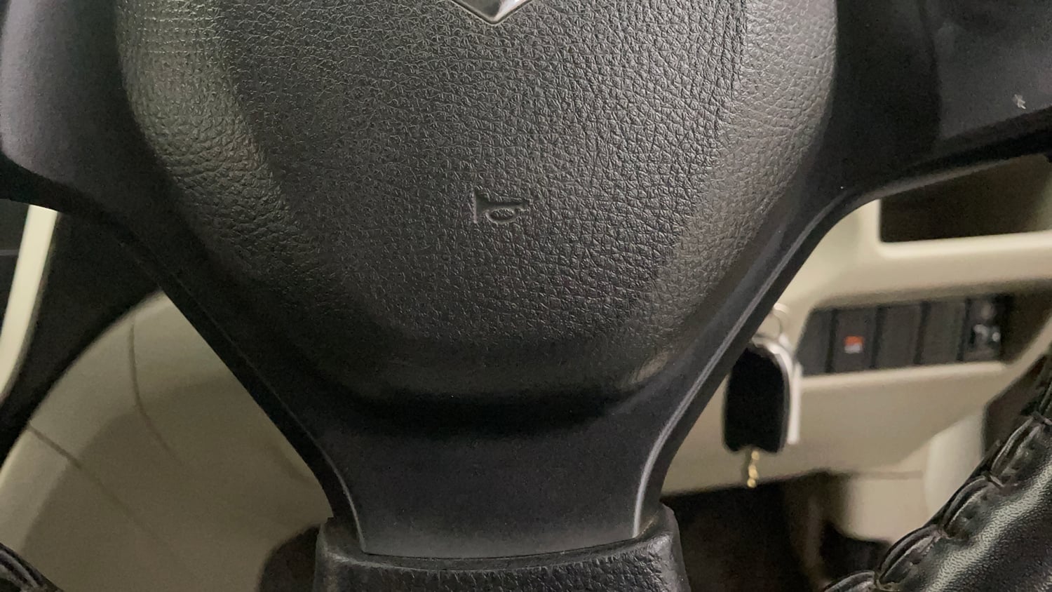 Used 2017 Maruti Suzuki Celerio VXi Petrol Manual top_features Airbags