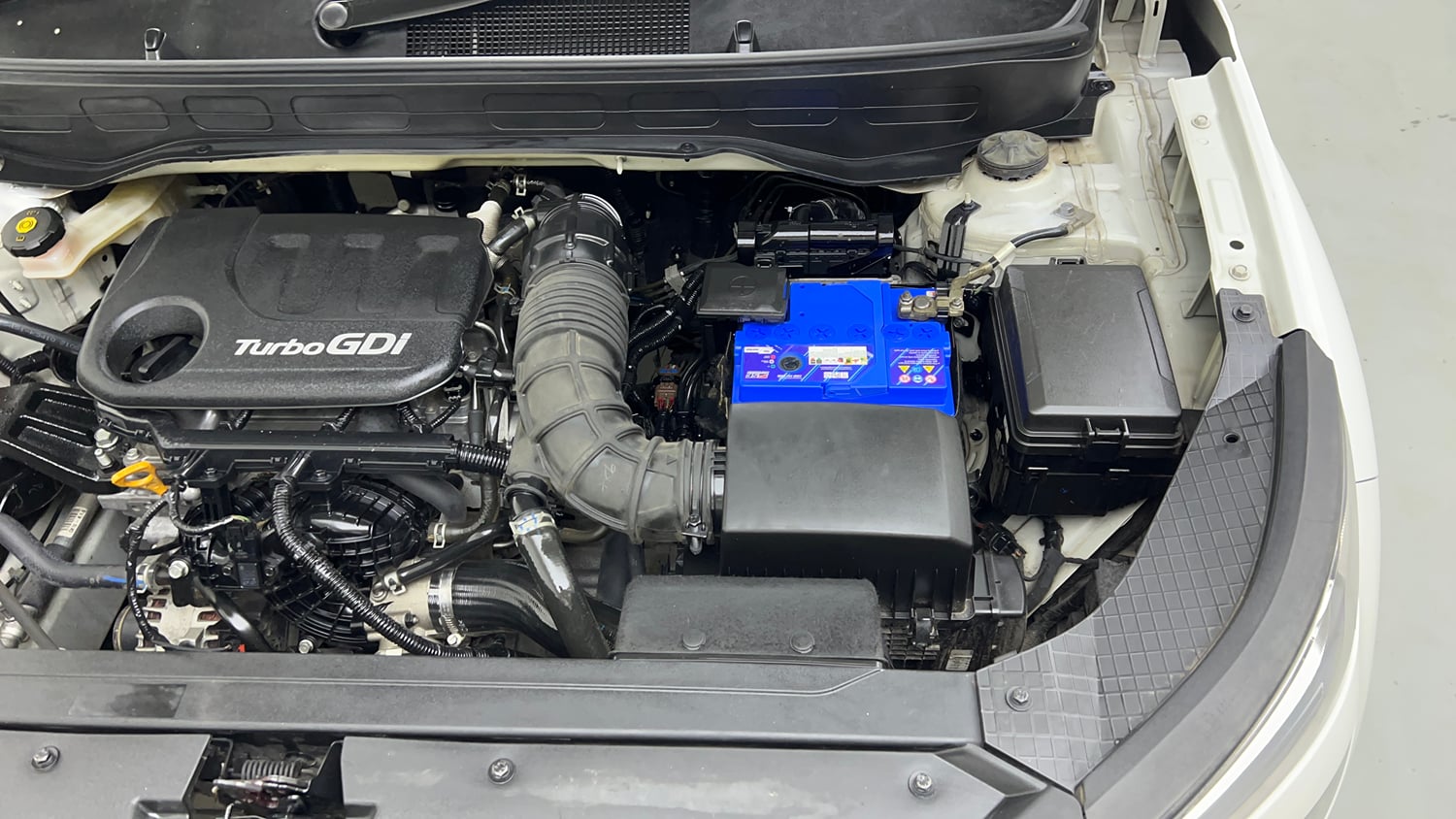 Used 2021 Hyundai Venue SX Plus 1.0 Turbo DCT Petrol Automatic engine ENGINE LEFT SIDE VIEW