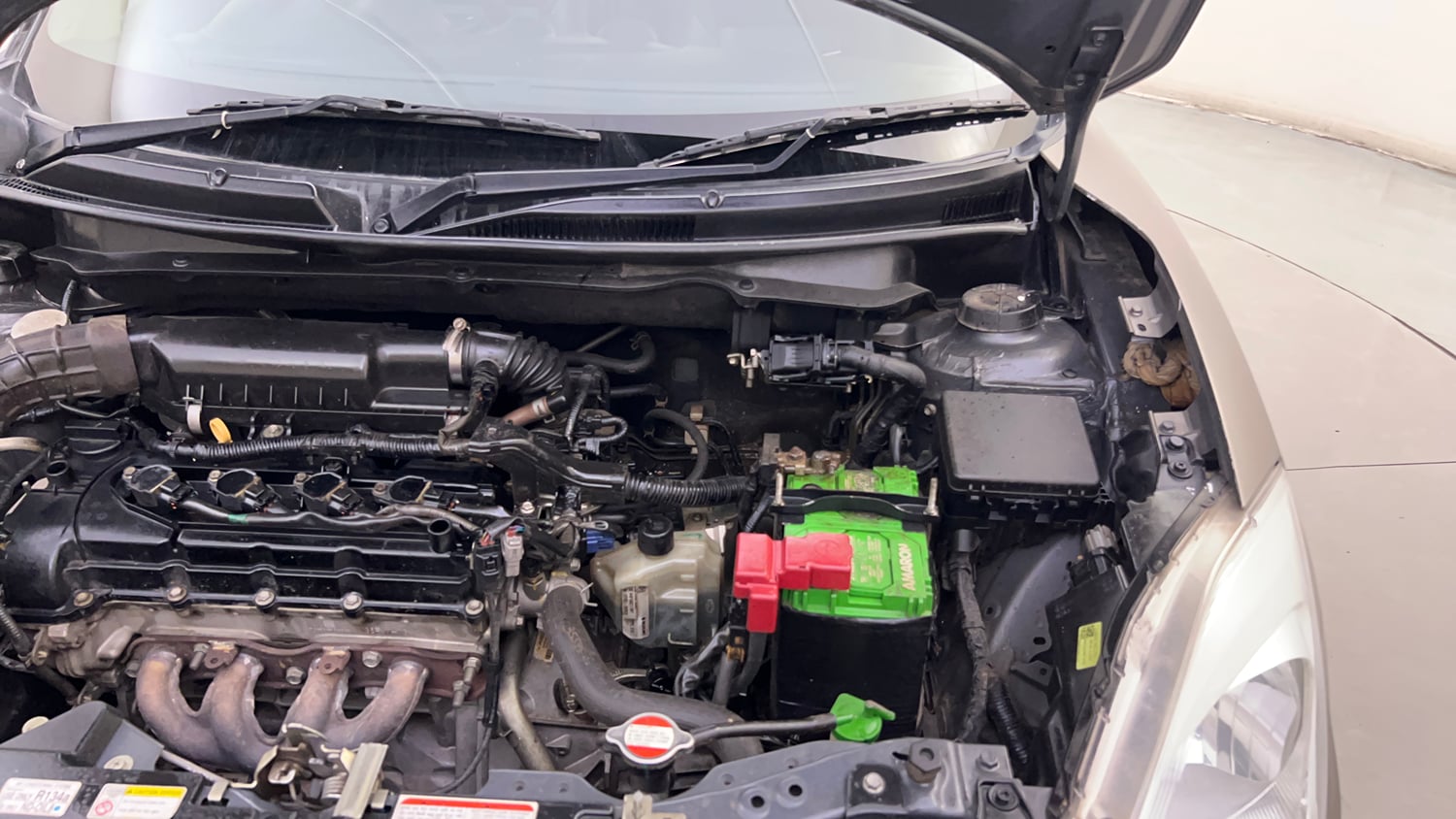 Used 2018 Maruti Suzuki Swift ZXi AMT Petrol Automatic engine ENGINE LEFT SIDE HINGE & APRON VIEW