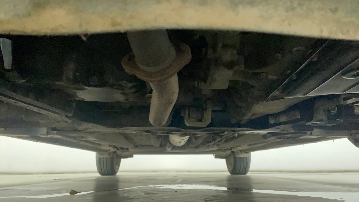 Used 2024 Tata Altroz XZA Plus (S) Dark Edition Petrol Automatic extra FRONT LEFT UNDERBODY VIEW