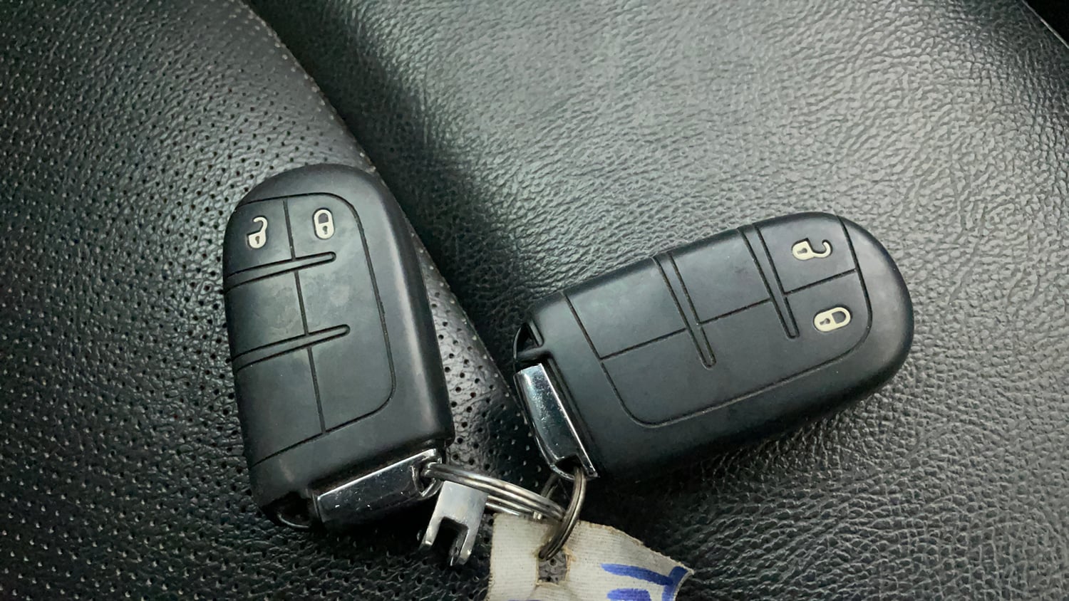 Used 2022 Jeep Compass 5th Anniversary Edition 1.4 Petrol DCT Petrol Automatic extra CAR KEY VIEW