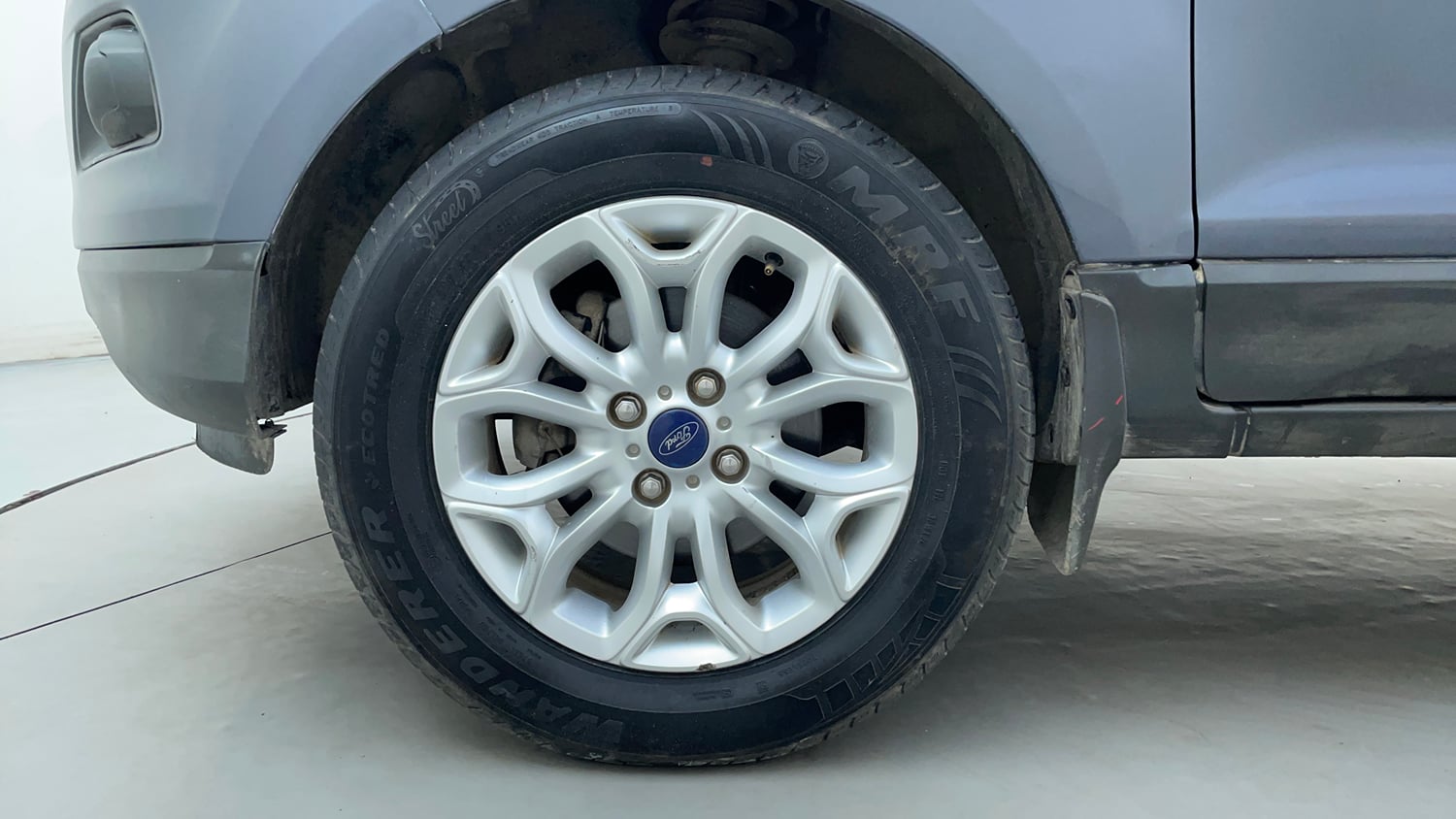 Used 2017 Ford EcoSport Titanium 1.5L Ti-VCT Petrol Manual tyres LEFT FRONT TYRE RIM VIEW