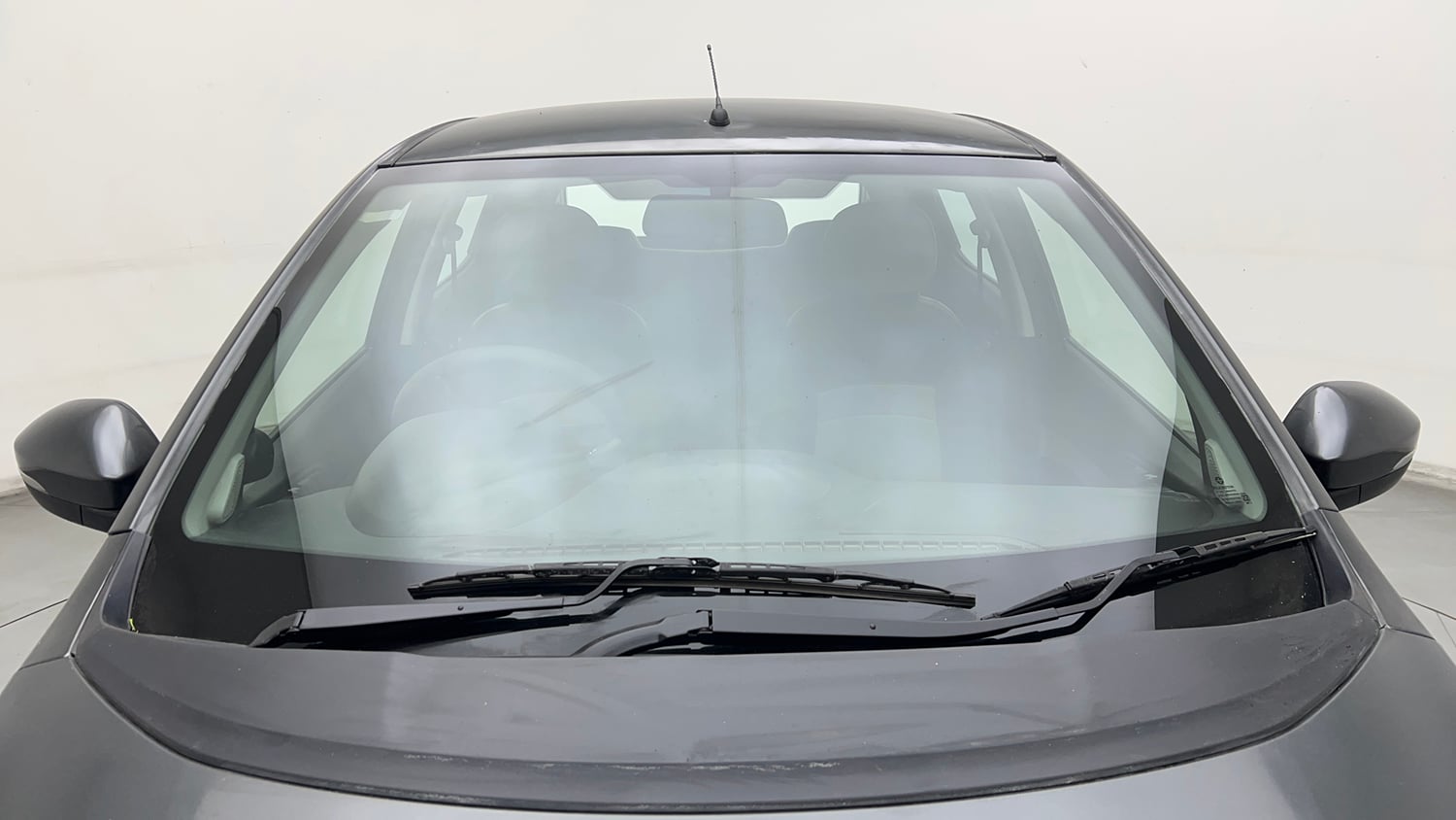 Used 2020 Tata Tiago XT Petrol Manual exterior FRONT WINDSHIELD VIEW