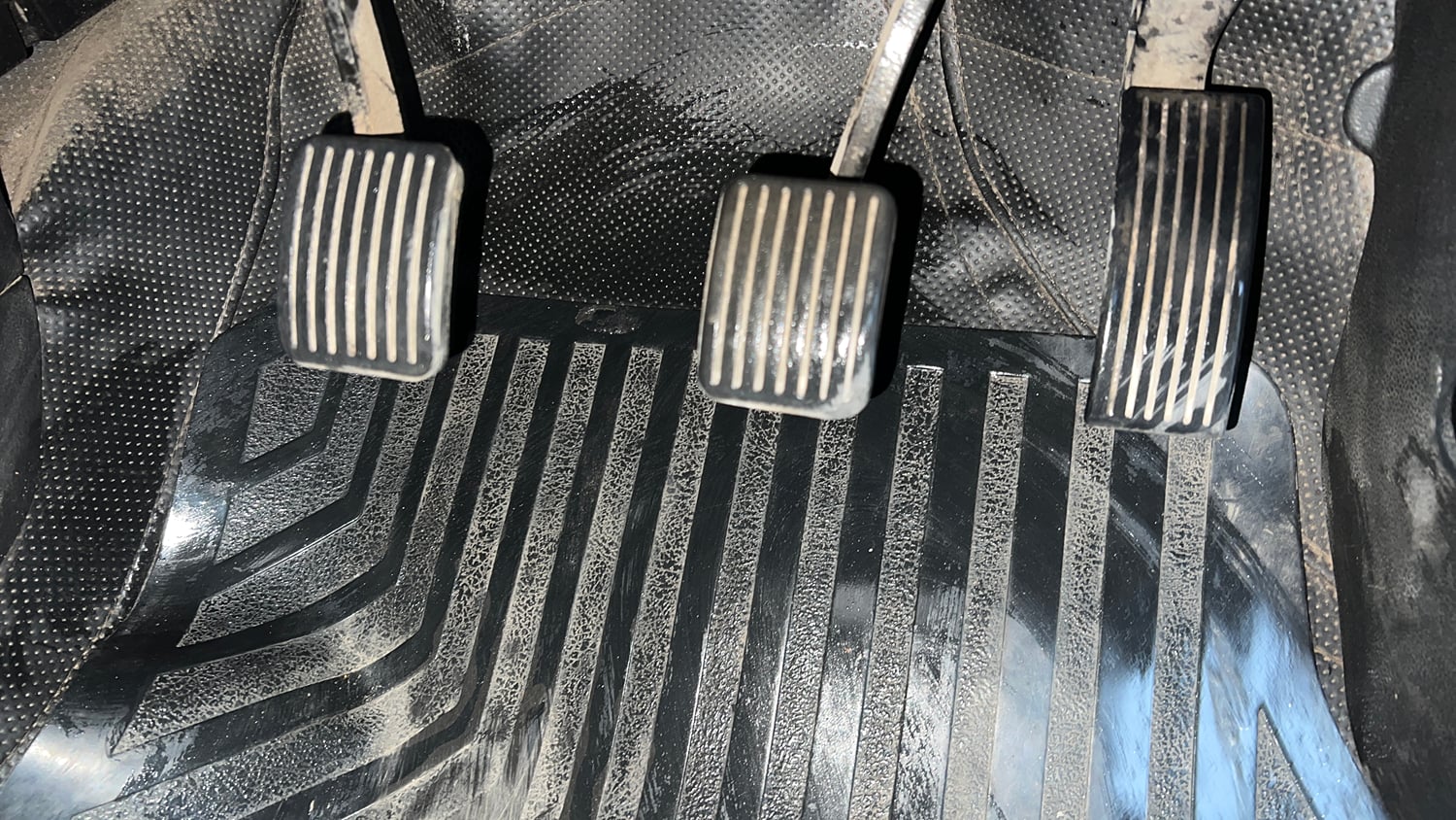 Used 2018 Hyundai Grand i10 Magna 1.2 Kappa VTVT Petrol Manual interior PEDALS VIEW