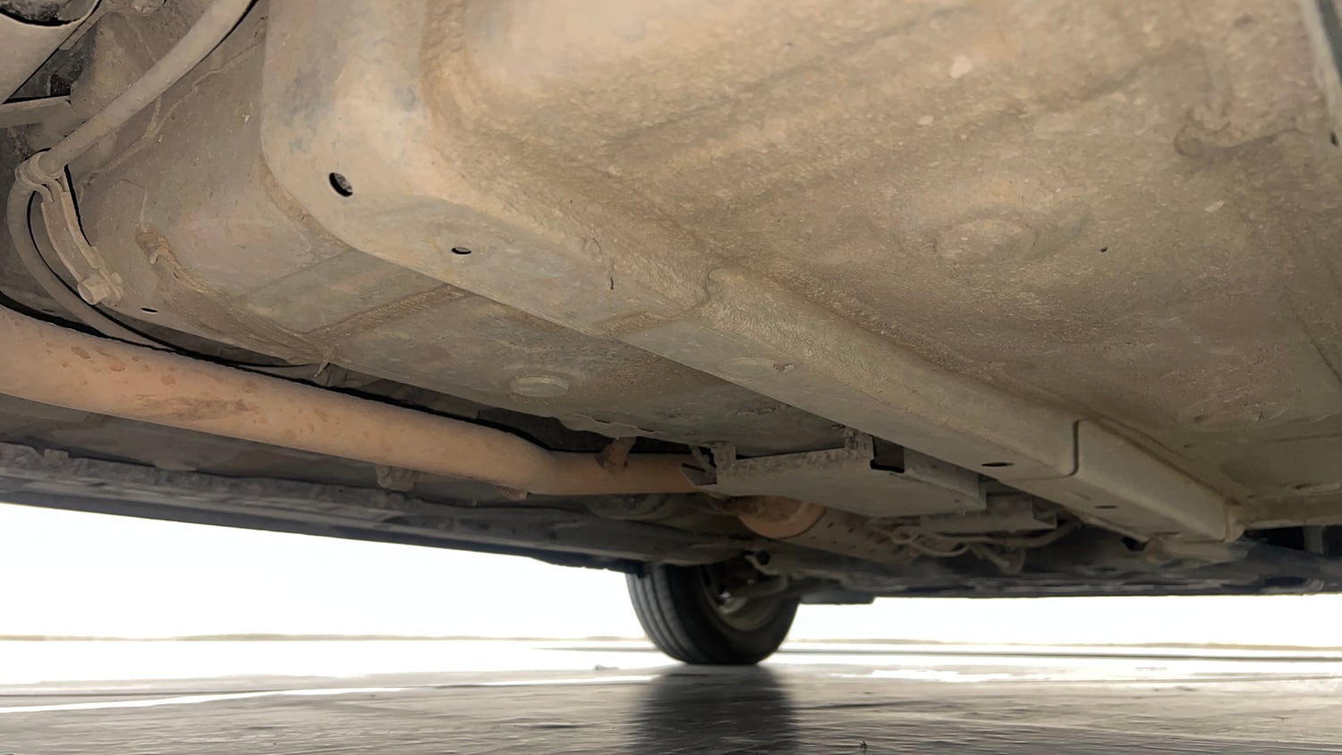 Used 2022 Hyundai Grand i10 Nios Sportz AMT 1.2 CRDi Diesel Automatic extra REAR RIGHT UNDERBODY VIEW