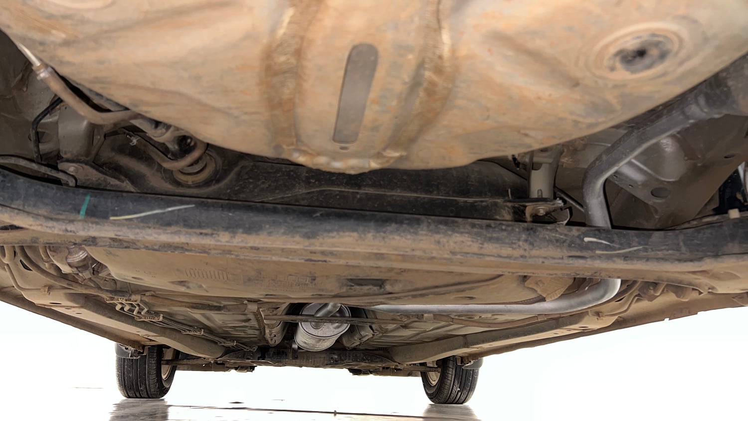 Used 2018 Maruti Suzuki Swift ZXi AMT Petrol Automatic extra REAR UNDERBODY VIEW (TAKEN FROM REAR)