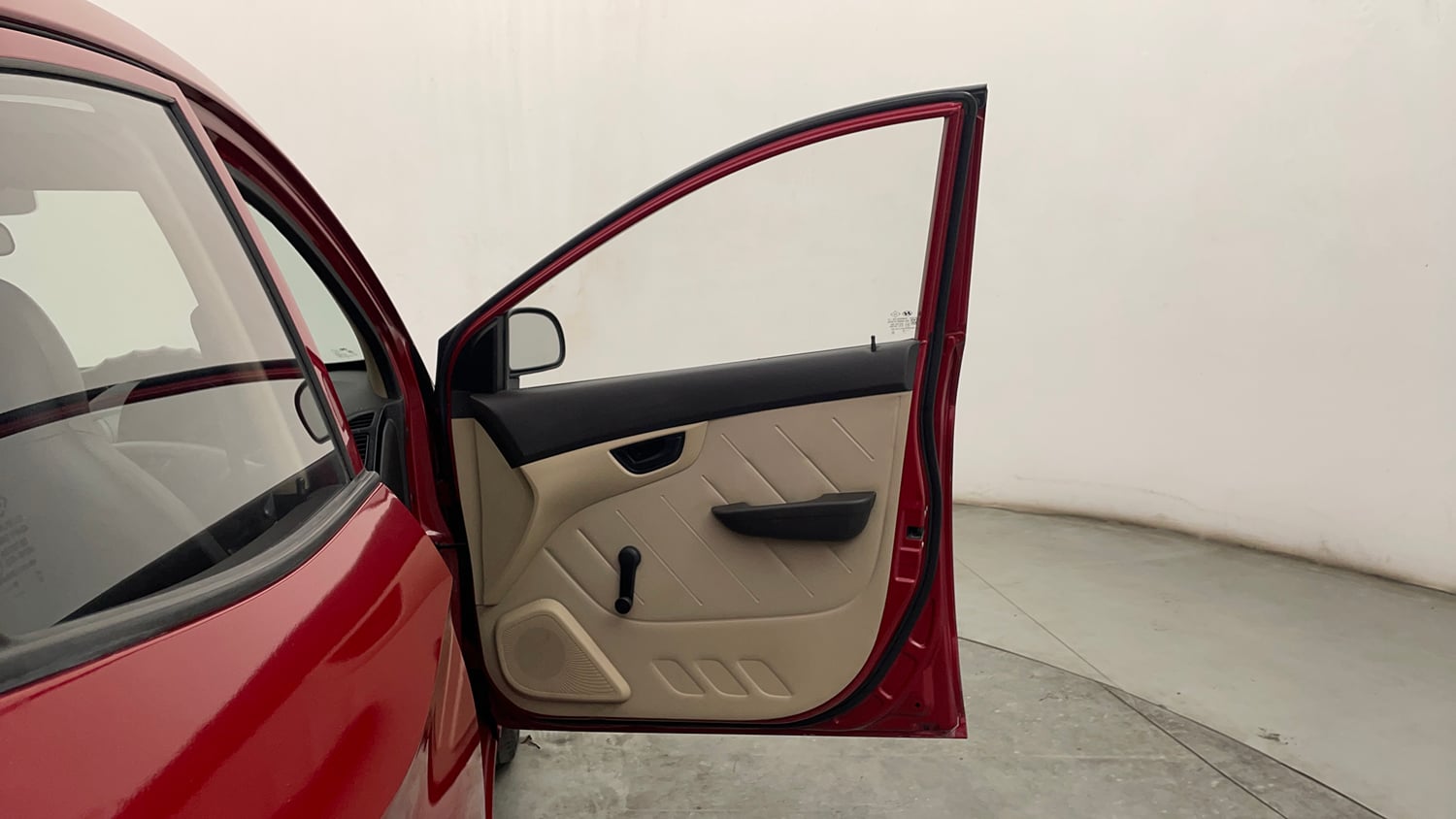 Used 2015 Hyundai Eon D-Lite + Petrol Manual interior RIGHT FRONT DOOR OPEN VIEW