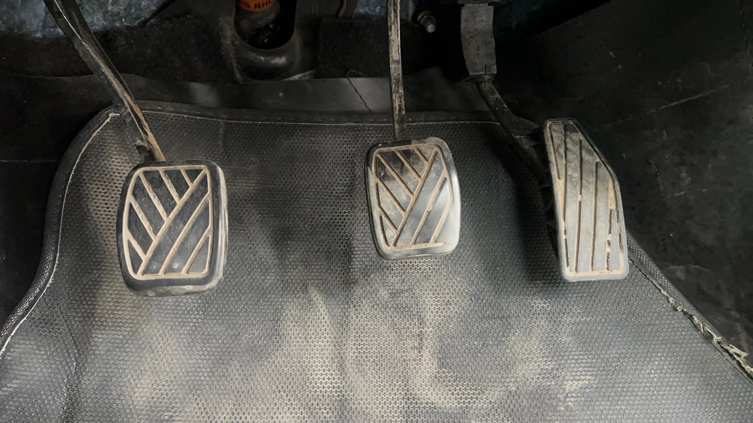 Used 2016 Maruti Suzuki Baleno Delta Petrol+CNG (Outside Fitted) Cng Manual interior PEDALS VIEW