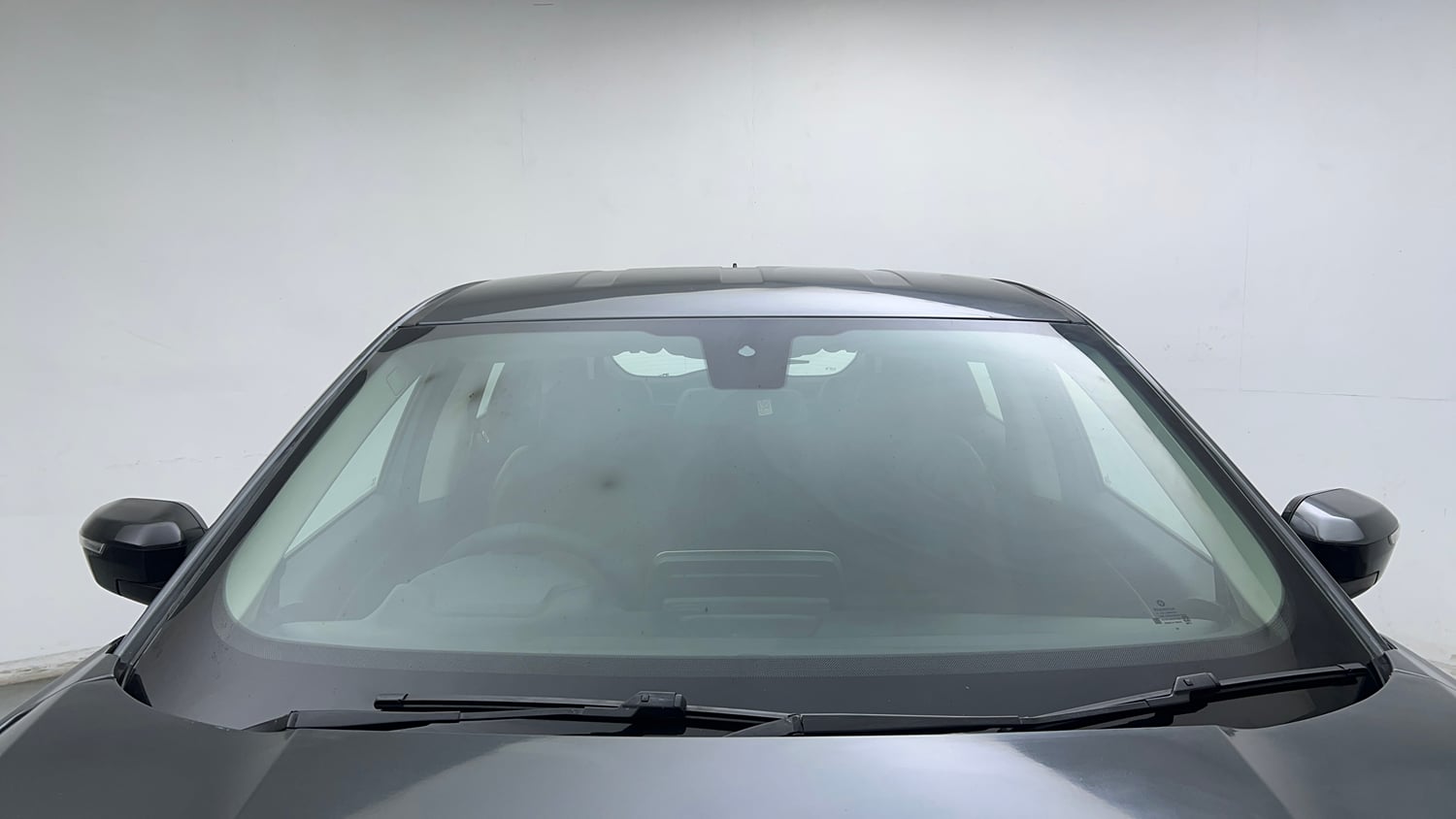 Used 2021 Tata Harrier XZ Diesel Manual exterior FRONT WINDSHIELD VIEW