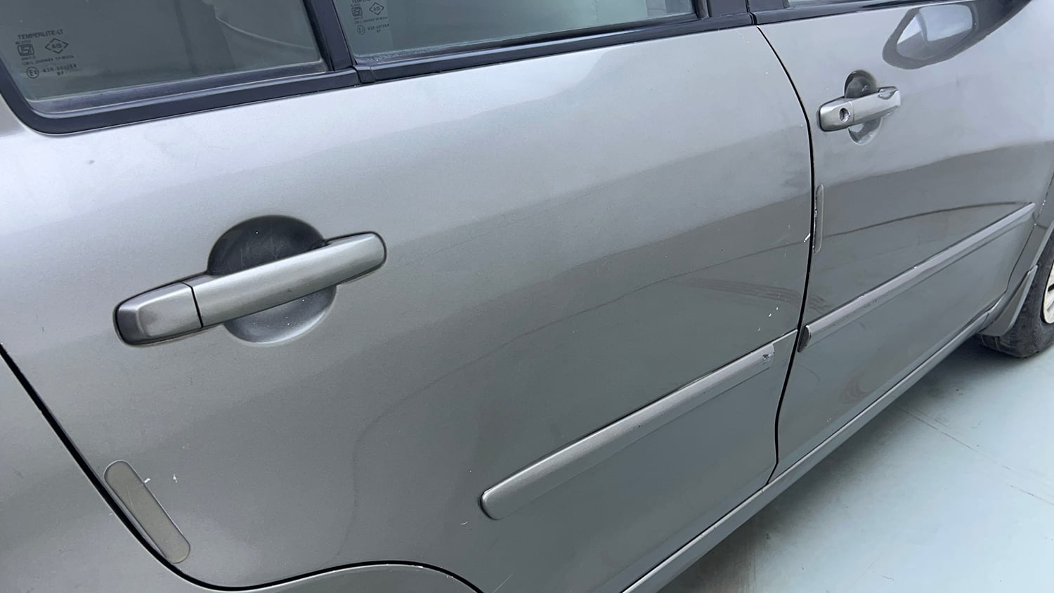 Used 2015 Maruti Suzuki Swift Dzire VXI Petrol Manual dents MINOR DENT
