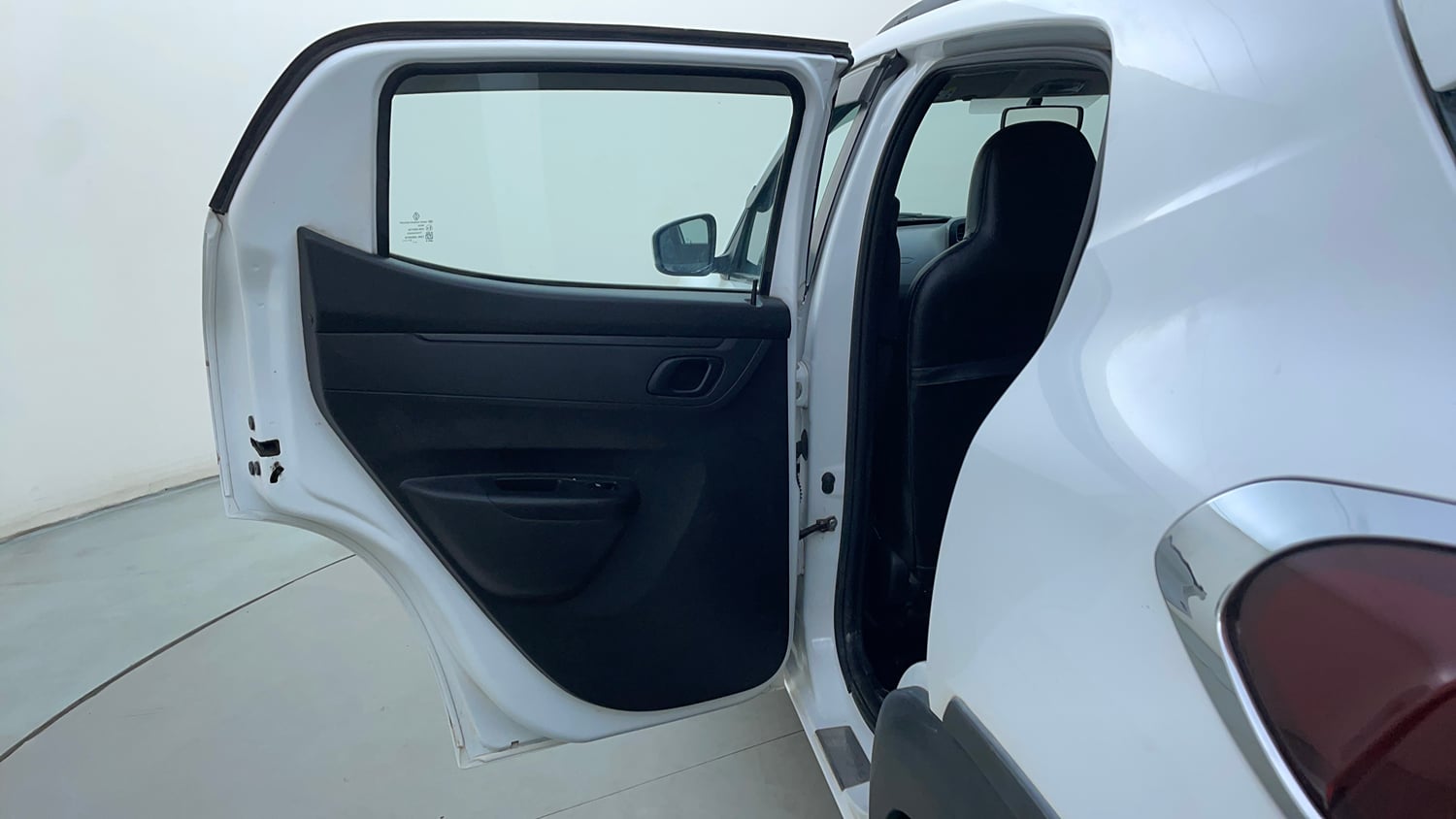 Used 2022 Renault Kwid RXT 1.0 AMT (O) Petrol Automatic interior LEFT REAR DOOR OPEN VIEW