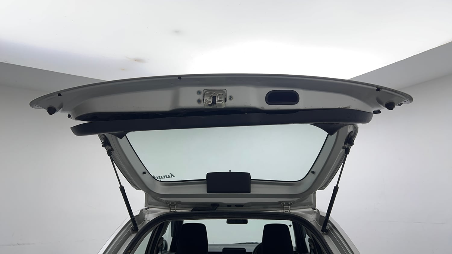 Used 2023 Maruti Suzuki Ignis Sigma 1.2 MT Petrol Manual interior DICKY DOOR OPEN VIEW