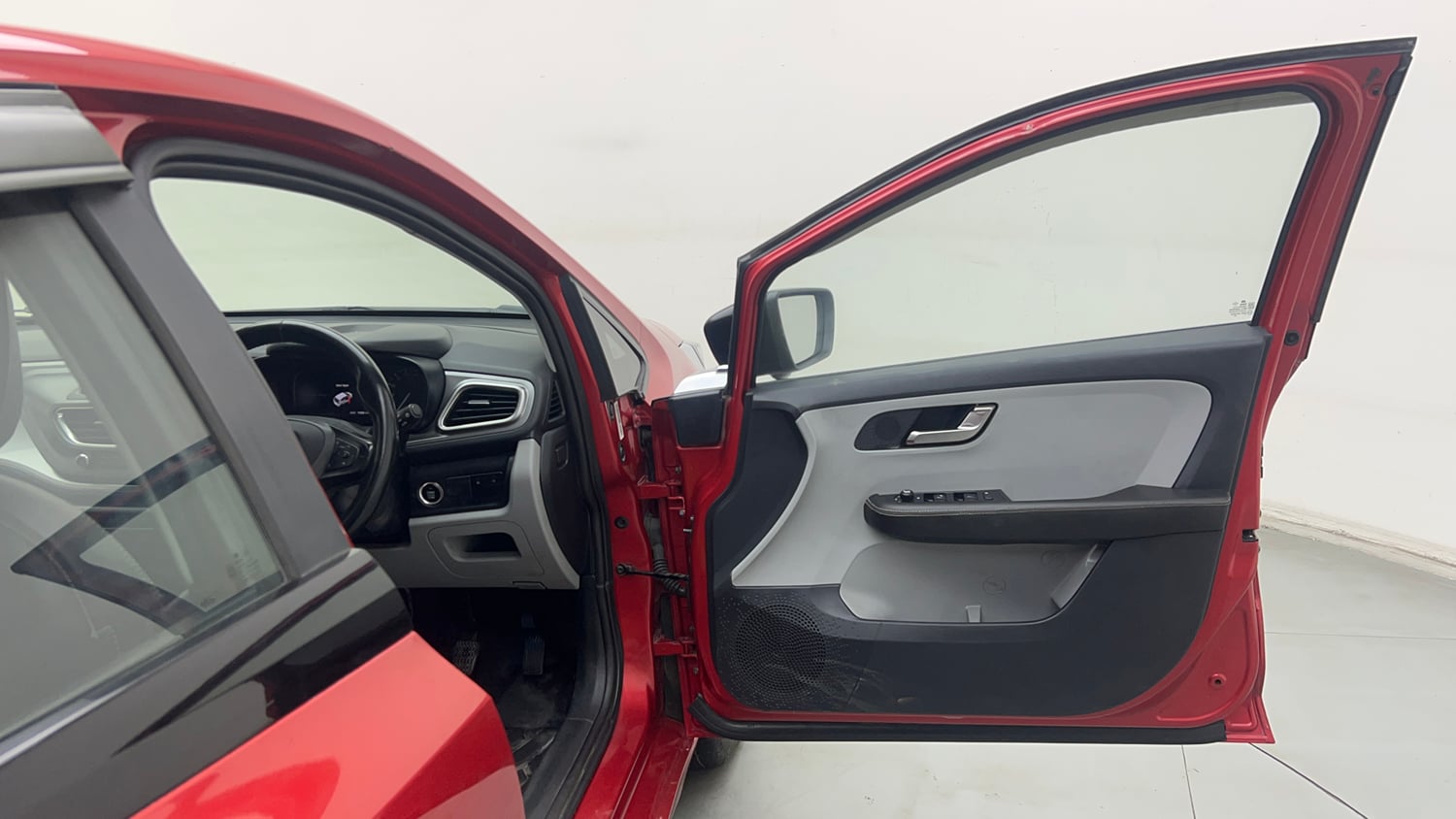 Used 2021 Tata Altroz XZ Diesel Diesel Manual interior RIGHT FRONT DOOR OPEN VIEW