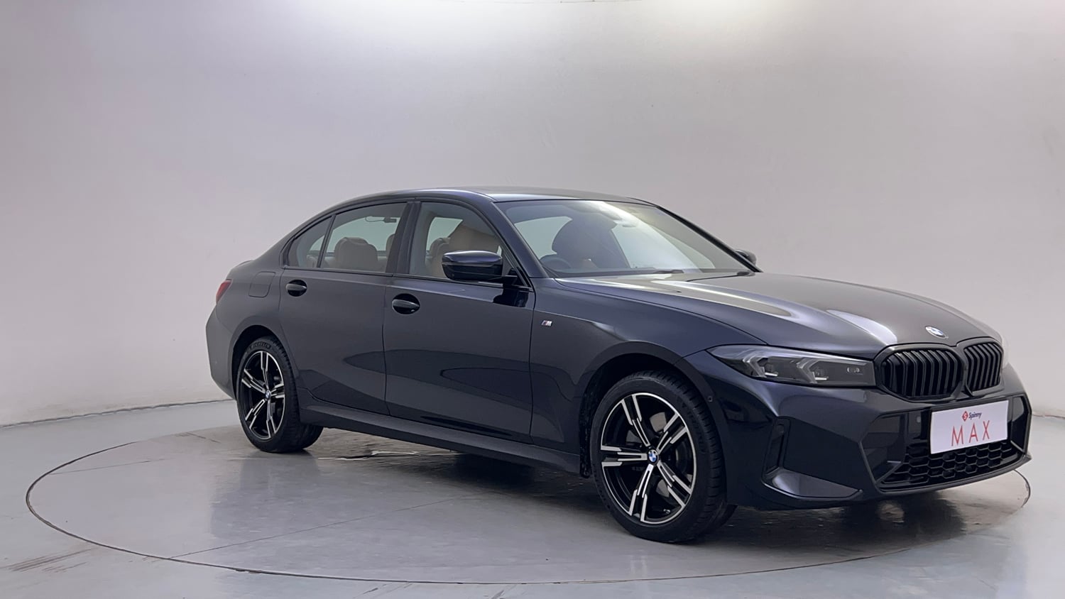Used 2025 BMW 3 Series Gran Limousine 330Li M Sport Petrol Automatic exterior RIGHT FRONT CORNER VIEW