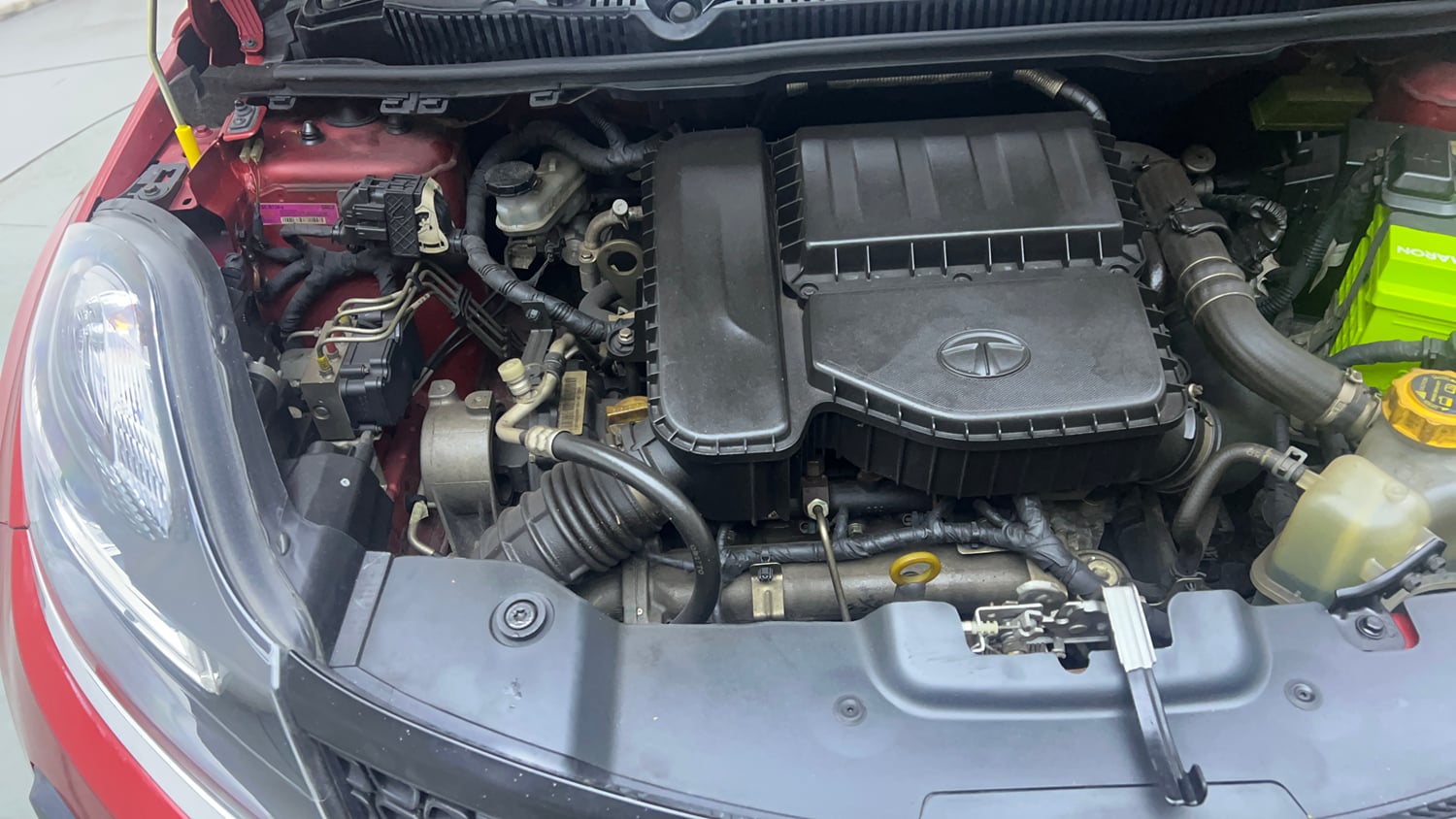 Used 2018 Tata Nexon XZ Plus Diesel Diesel Manual engine ENGINE RIGHT SIDE VIEW