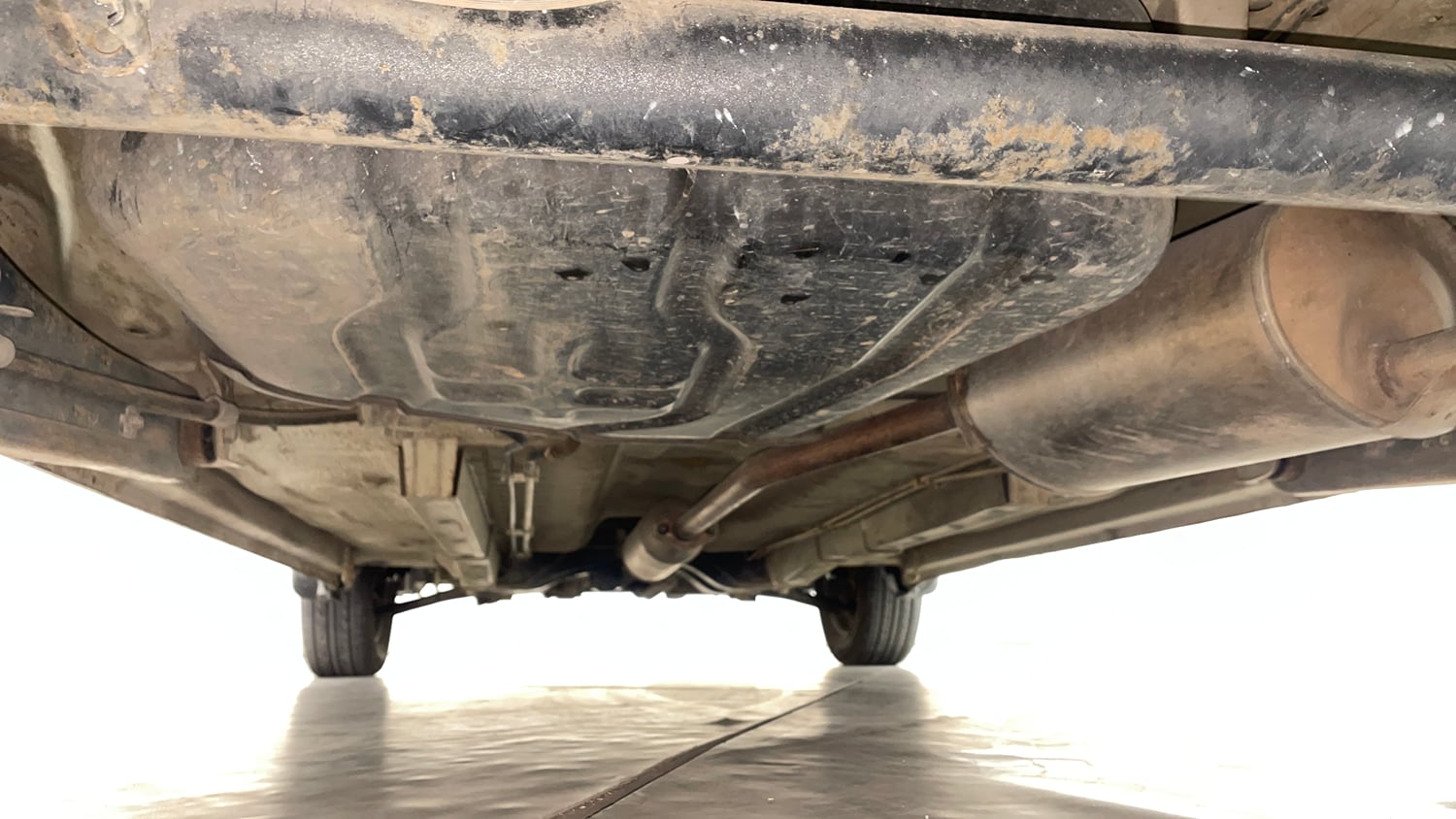 Used 2016 Maruti Suzuki Wagon R VXI Petrol Manual extra REAR UNDERBODY VIEW (TAKEN FROM REAR)