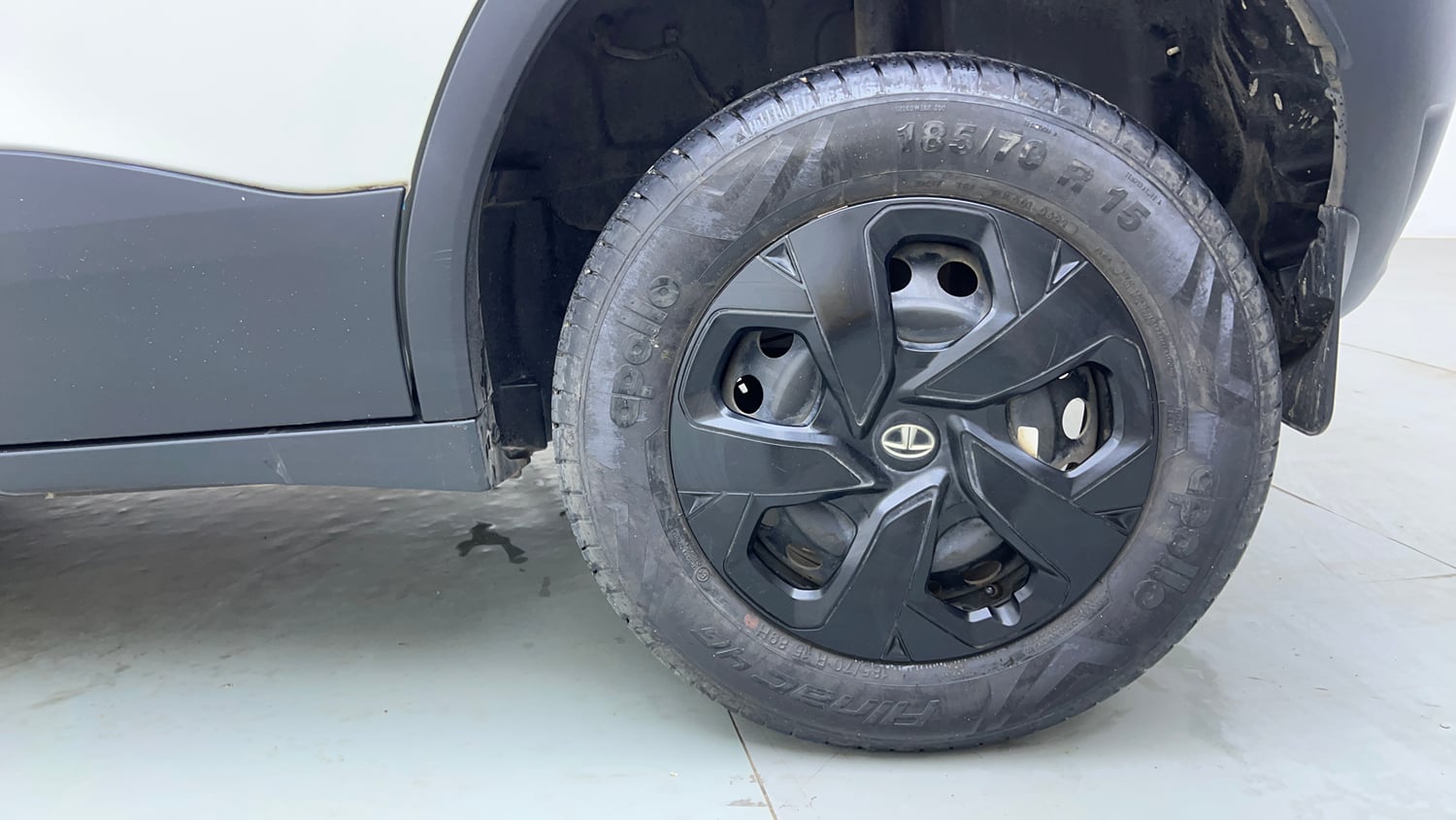 Used 2022 Tata Punch Adventure MT Petrol Manual tyres LEFT REAR TYRE RIM VIEW