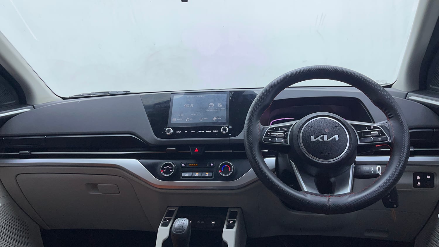 Used 2023 Kia Carens Prestige 1.5 Petrol 7 STR Petrol Manual interior DASHBOARD VIEW