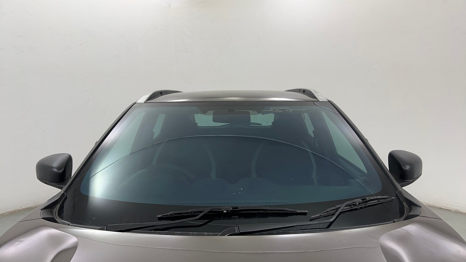 Used 2023 Nissan Magnite XE Petrol Manual exterior FRONT WINDSHIELD VIEW