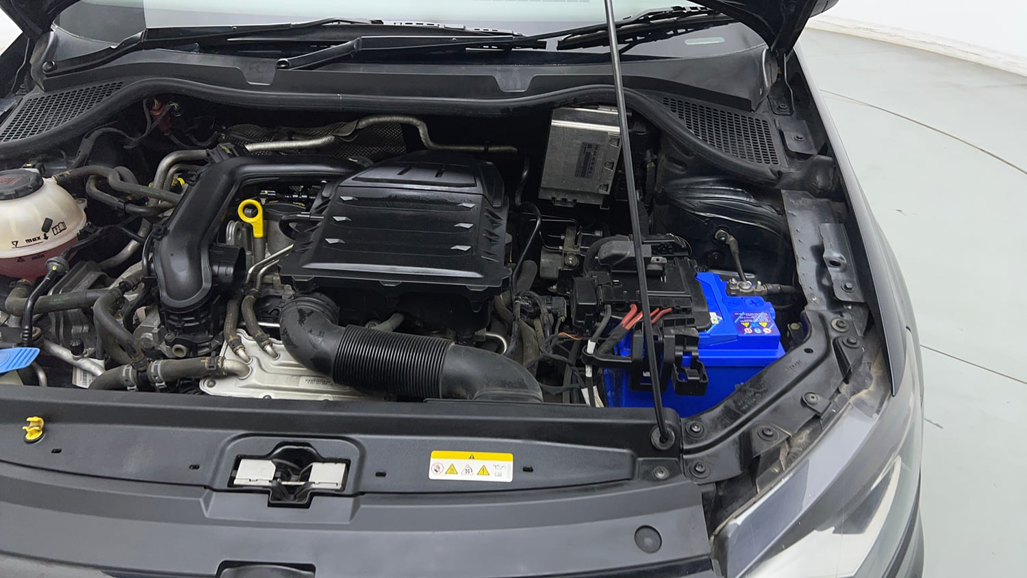 Used 2021 Volkswagen Vento Highline 1.0L TSI Automatic Petrol Automatic engine ENGINE LEFT SIDE VIEW