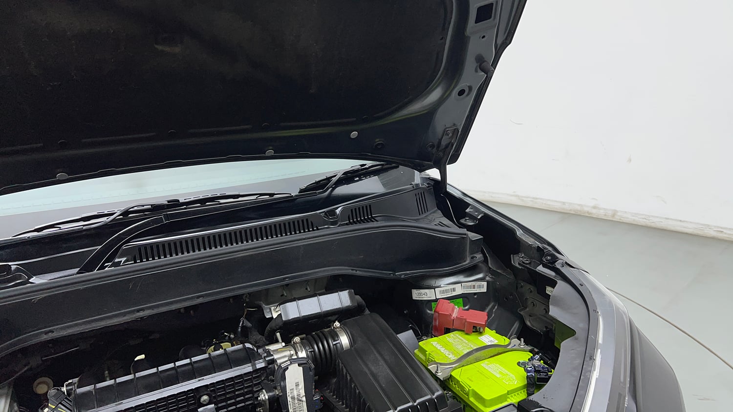 Used 2023 Tata Punch Pure MT Petrol Manual engine ENGINE LEFT SIDE HINGE & APRON VIEW