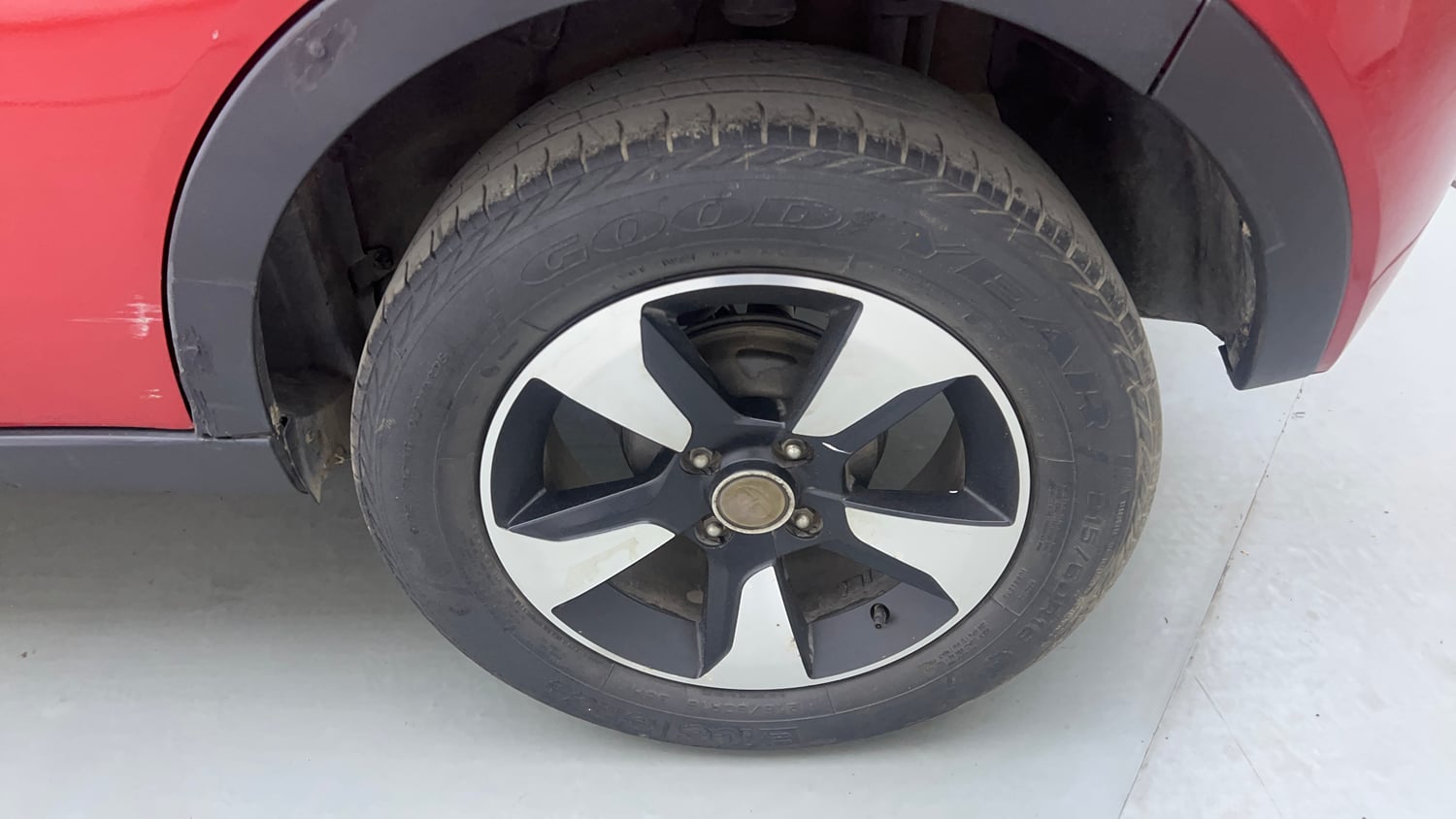 Used 2018 Tata Nexon XZ Plus Diesel Diesel Manual tyres LEFT REAR TYRE RIM VIEW