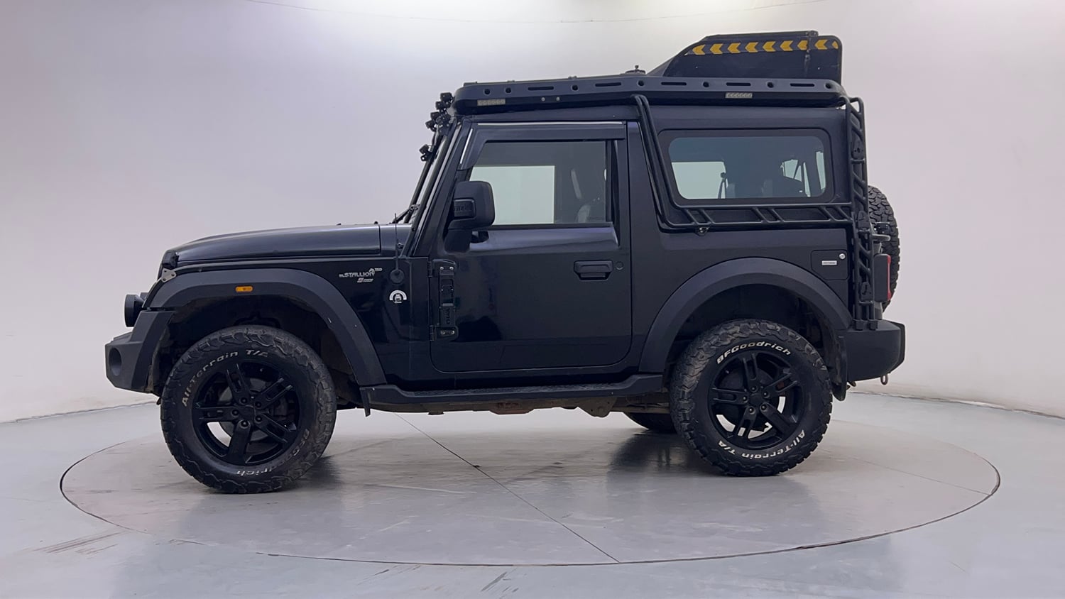 Used 2021 mahindra Thar LX Hard Top Petrol MT 4WD Petrol Manual exterior LEFT SIDE VIEW