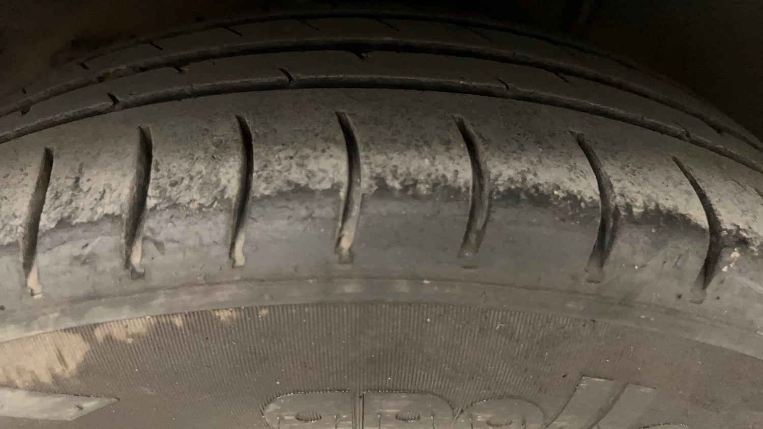Used 2016 Hyundai Grand i10 Asta 1.2 Kappa VTVT (O) Petrol Manual tyres RIGHT REAR TYRE TREAD VIEW