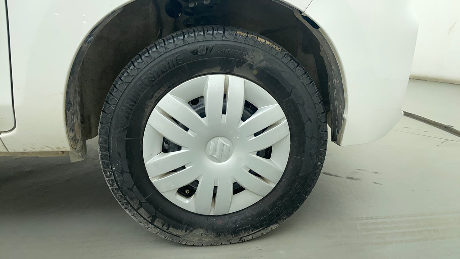 Used 2020 Maruti Suzuki Alto 800 VXi Petrol Manual tyres RIGHT FRONT TYRE RIM VIEW